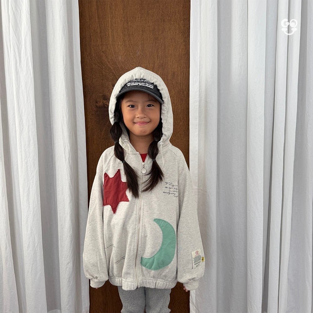 GOU | Sea Otter Zip-up