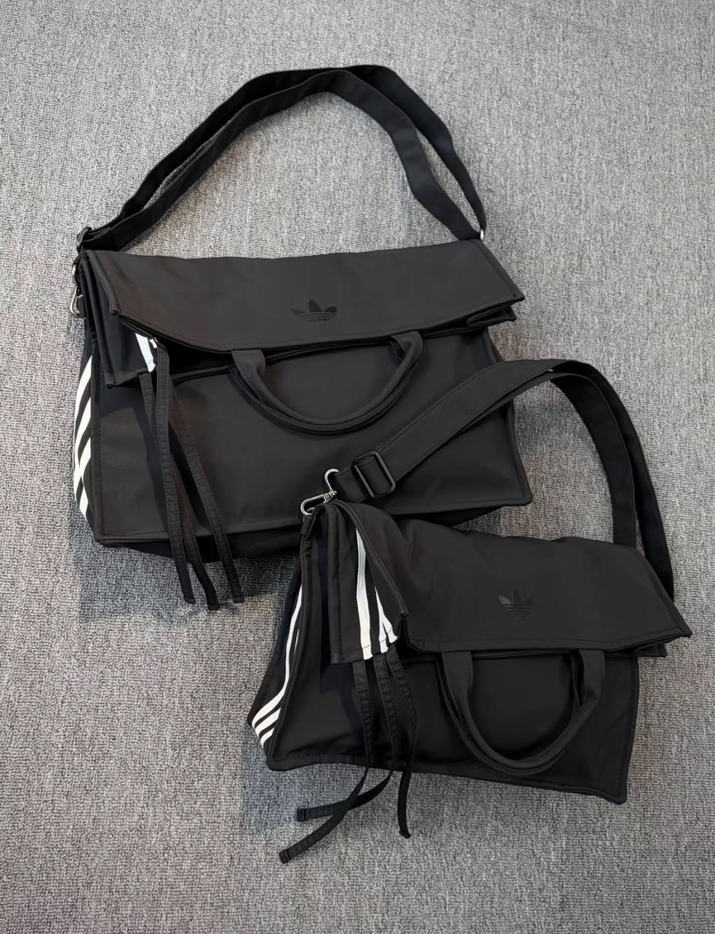 🖤三叶草 邮差包 🇭🇰