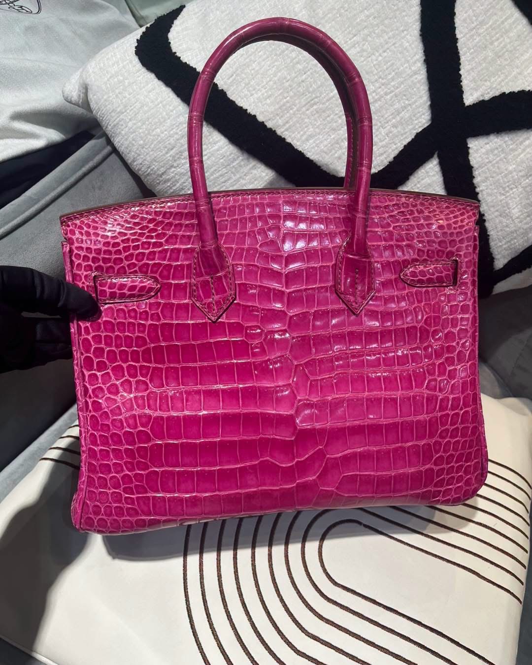 Hermes Birkin 30 , 鱷魚牛皮  100%Authentic ,95%new  ☑️cites證書☑️Key lock ☑️dust bag 