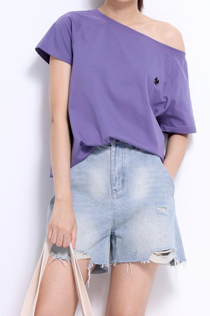 CP1636 Edge Muse Distressed Denim Shorts