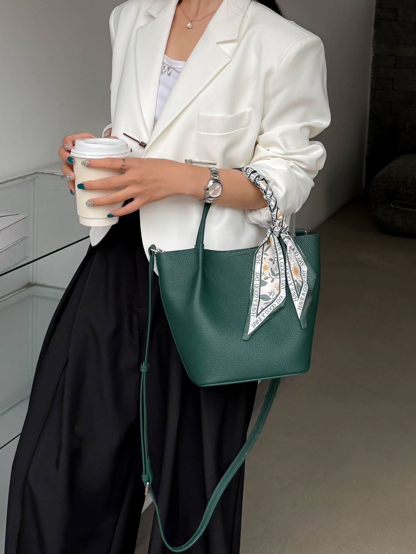 3313# 经典菜篮子包 附送丝巾 TOGO头层牛皮🇨🇳