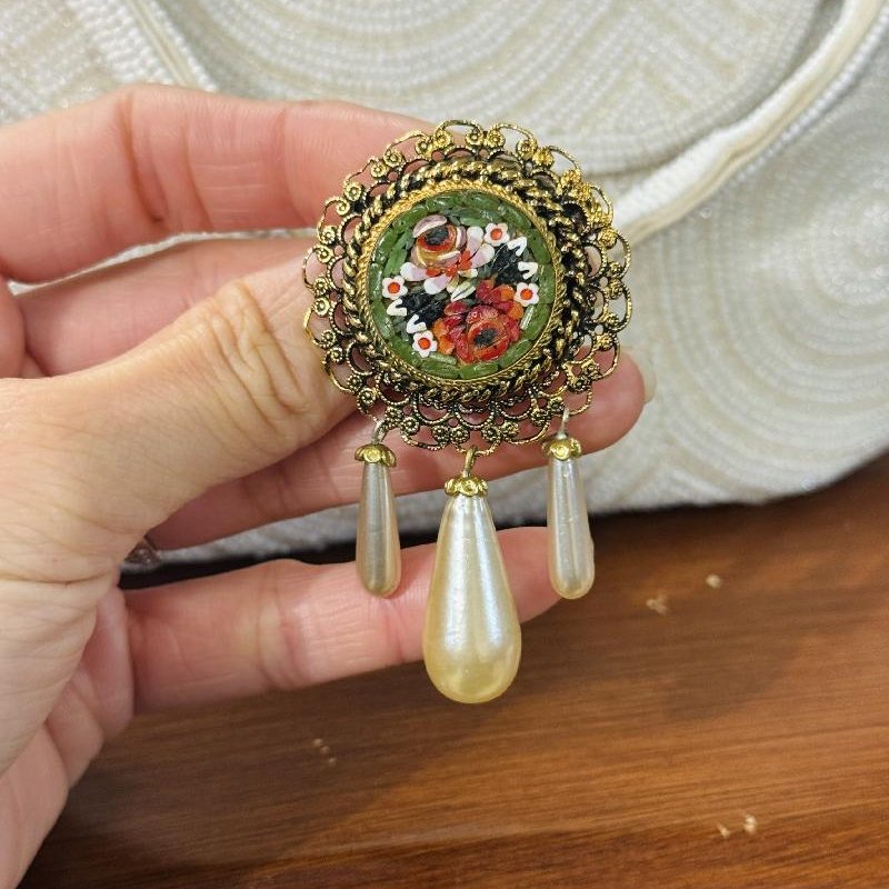 C.a. 1960s Italian Mosaic Dangling Glass Pearl Brooch (B031)