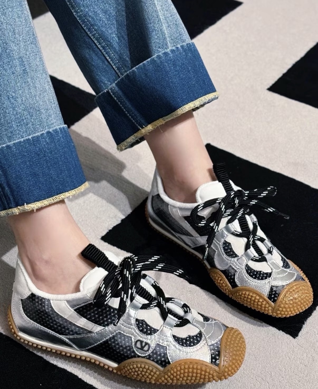 限時優惠✨新款🆕訂貨🍒Valentino Amphibia Sneaker  Size 36-39/40有半碼