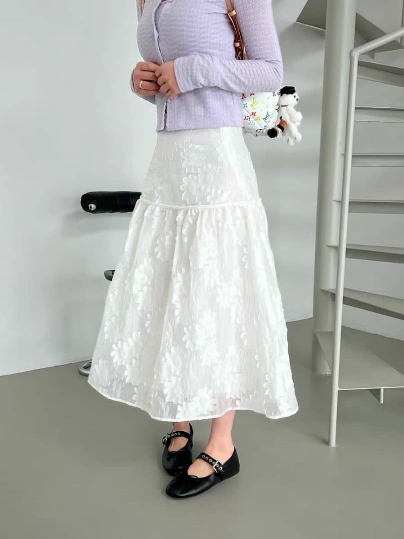 Floral Embroidered Tiered A-Line Skirt ‖ 花卉刺绣拼接伞摆半裙 KR03939