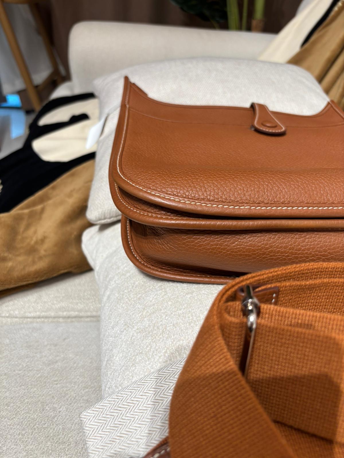 Hermes evelyne 29, STAMP Y 金棕色銀扣 100%Authentic ,98%new  ✅Dust bag✅strap