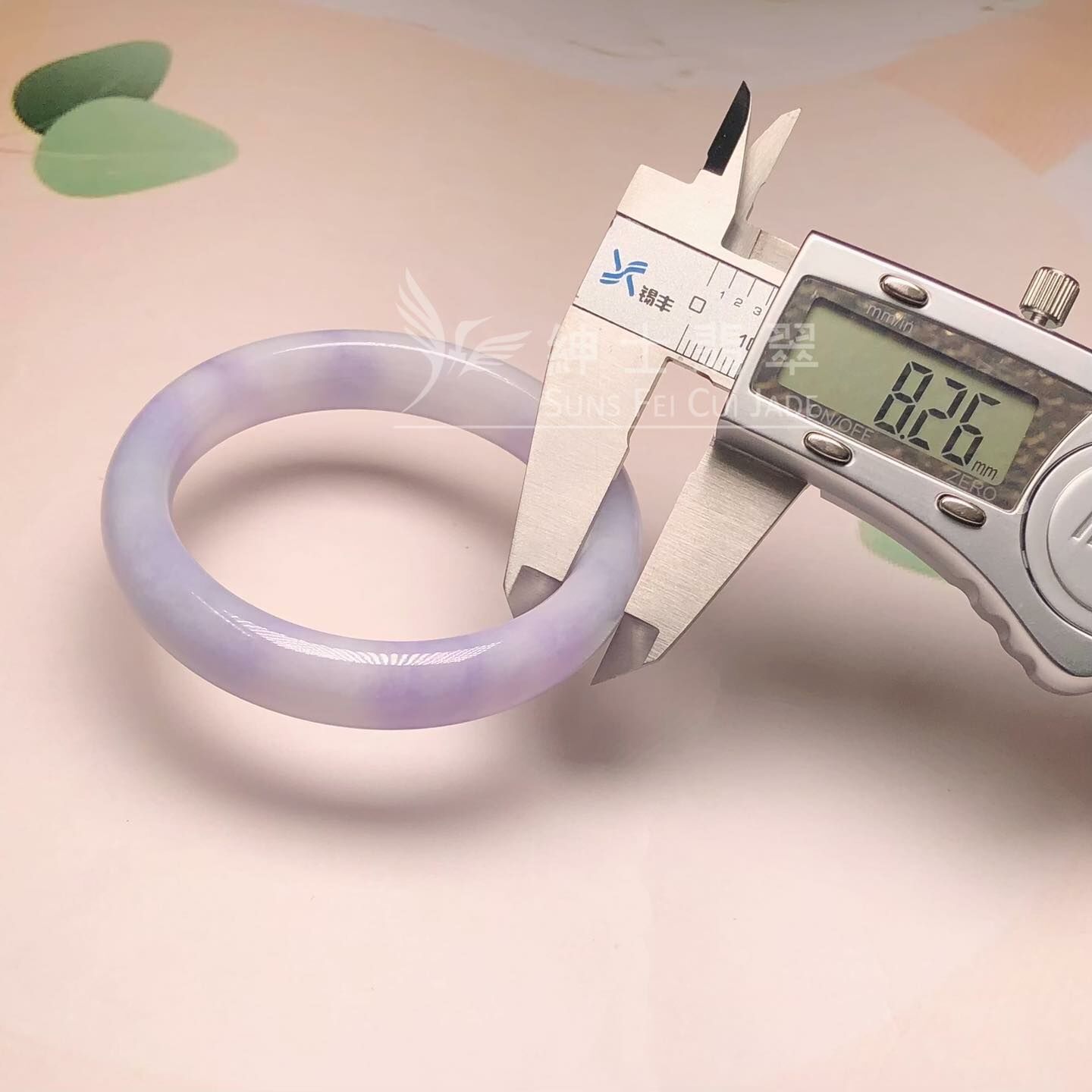 木那春彩福鐲49.7mm