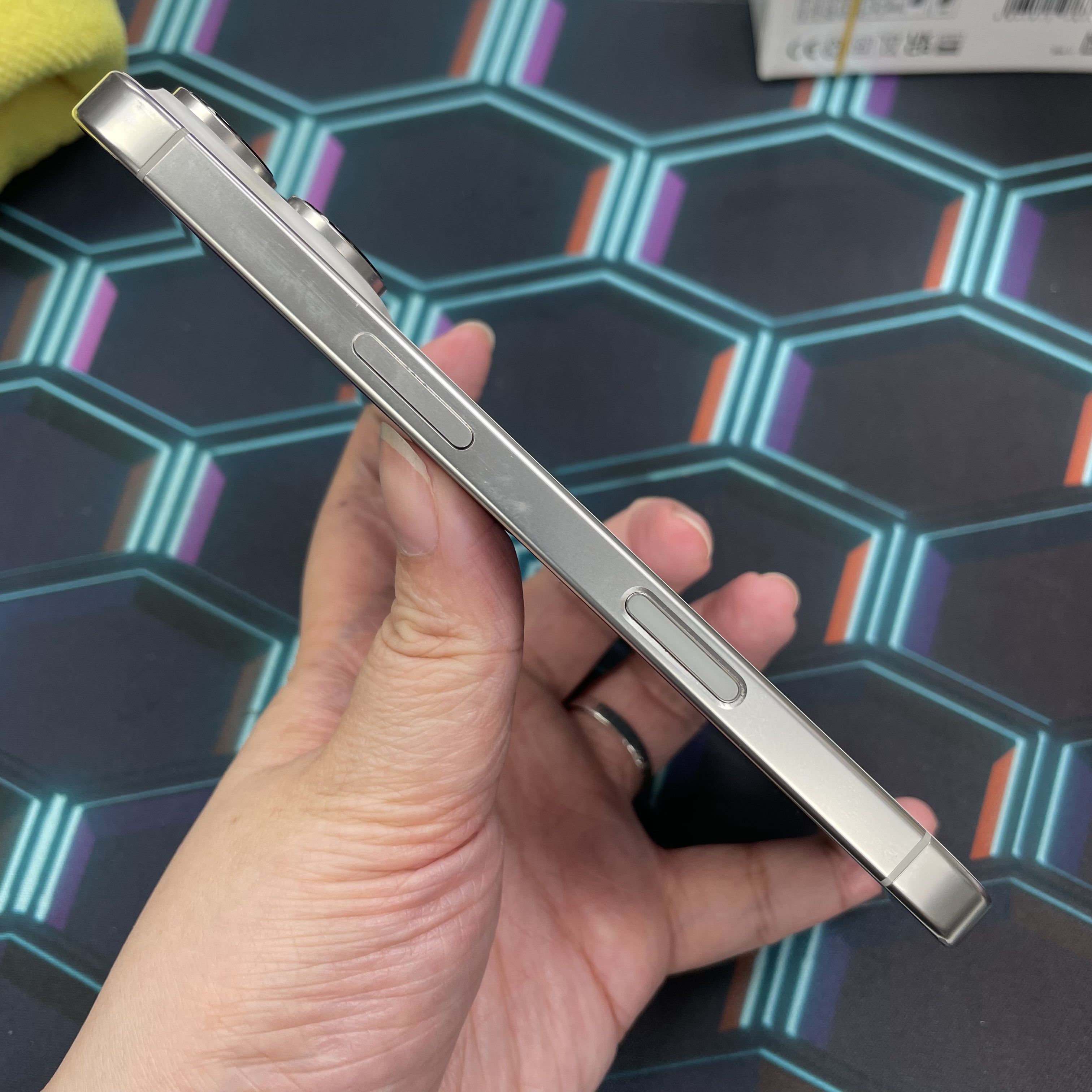 *6405 16 pro 勁靚機 256GB 電90 白色 white