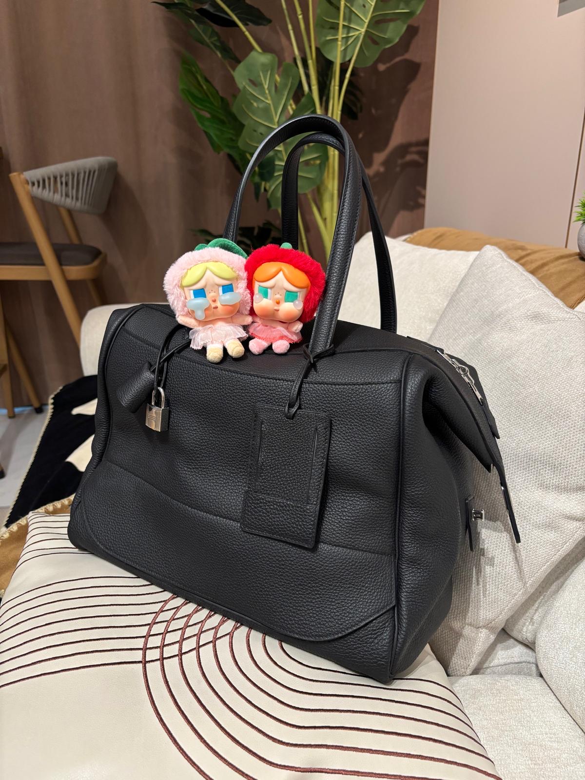 HERMES Wallago Cabine 35 Stamp A 89 Noir Togo Calfskin 100%Authentic, 98%new ✅Key Lock✅Dust bag
