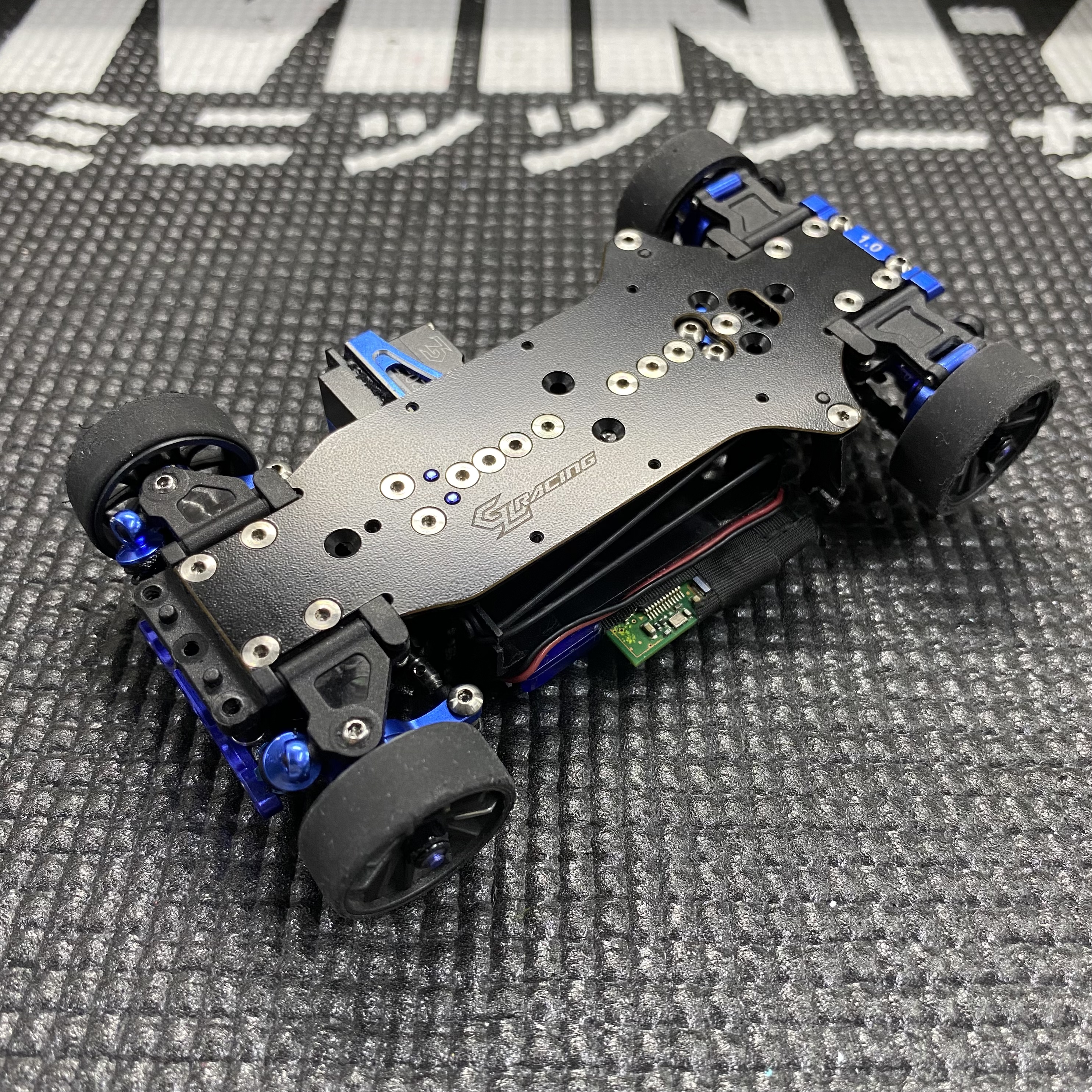 GLA-V2.1 1/27 4WD Chassis 90MM (Refurbished products) | HRC Mini-Z