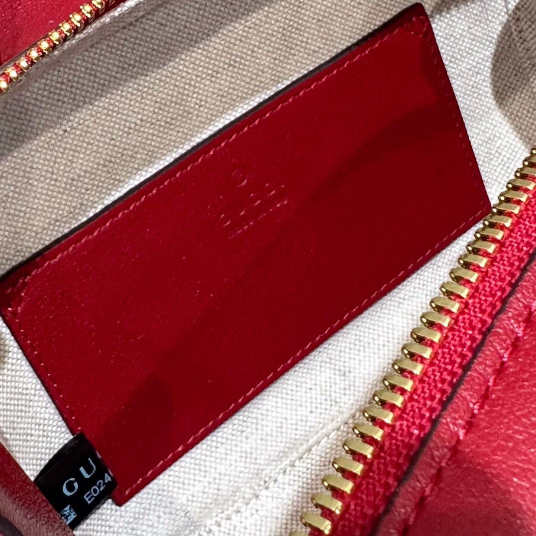 ▪大货实拍 𝐆𝐮𝐜𝐜𝐢 𝐁𝐥𝐨𝐧𝐝𝐢𝐞系列产品 型号：744434 尺寸：17*15*9cm