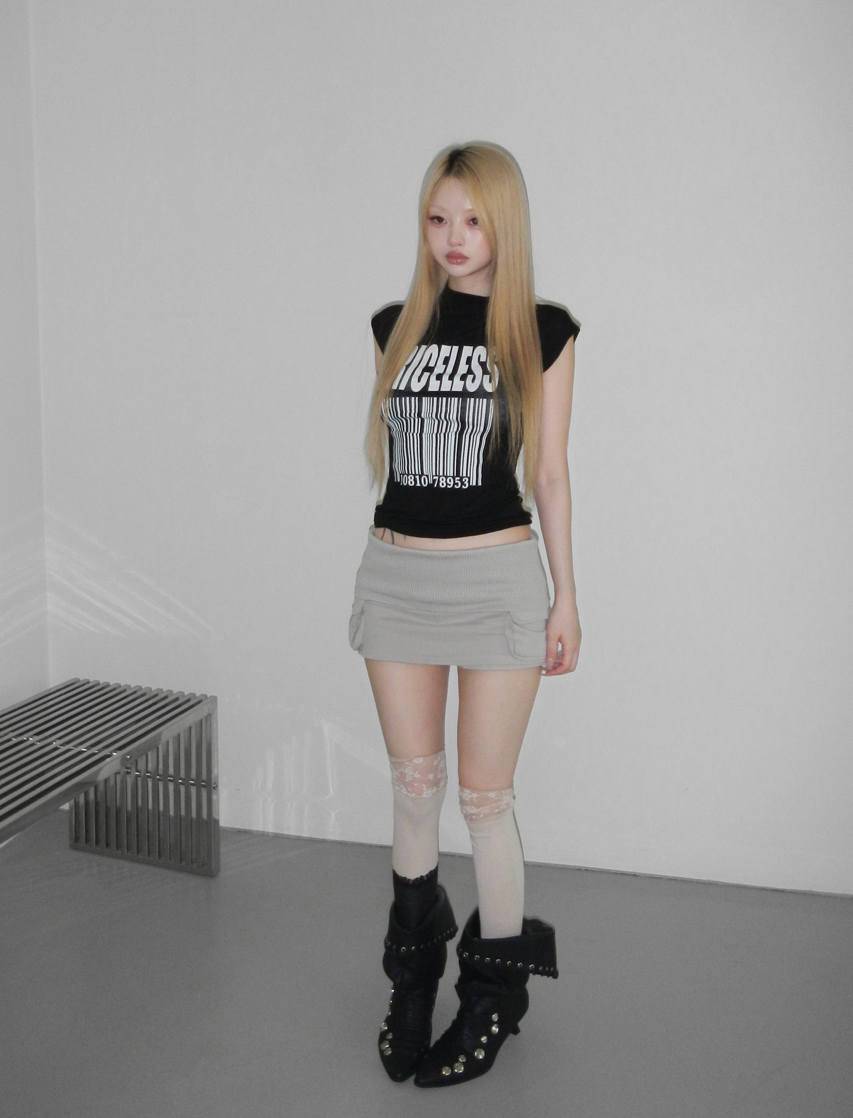 Mock Neck Slim-Fit Graphic Top