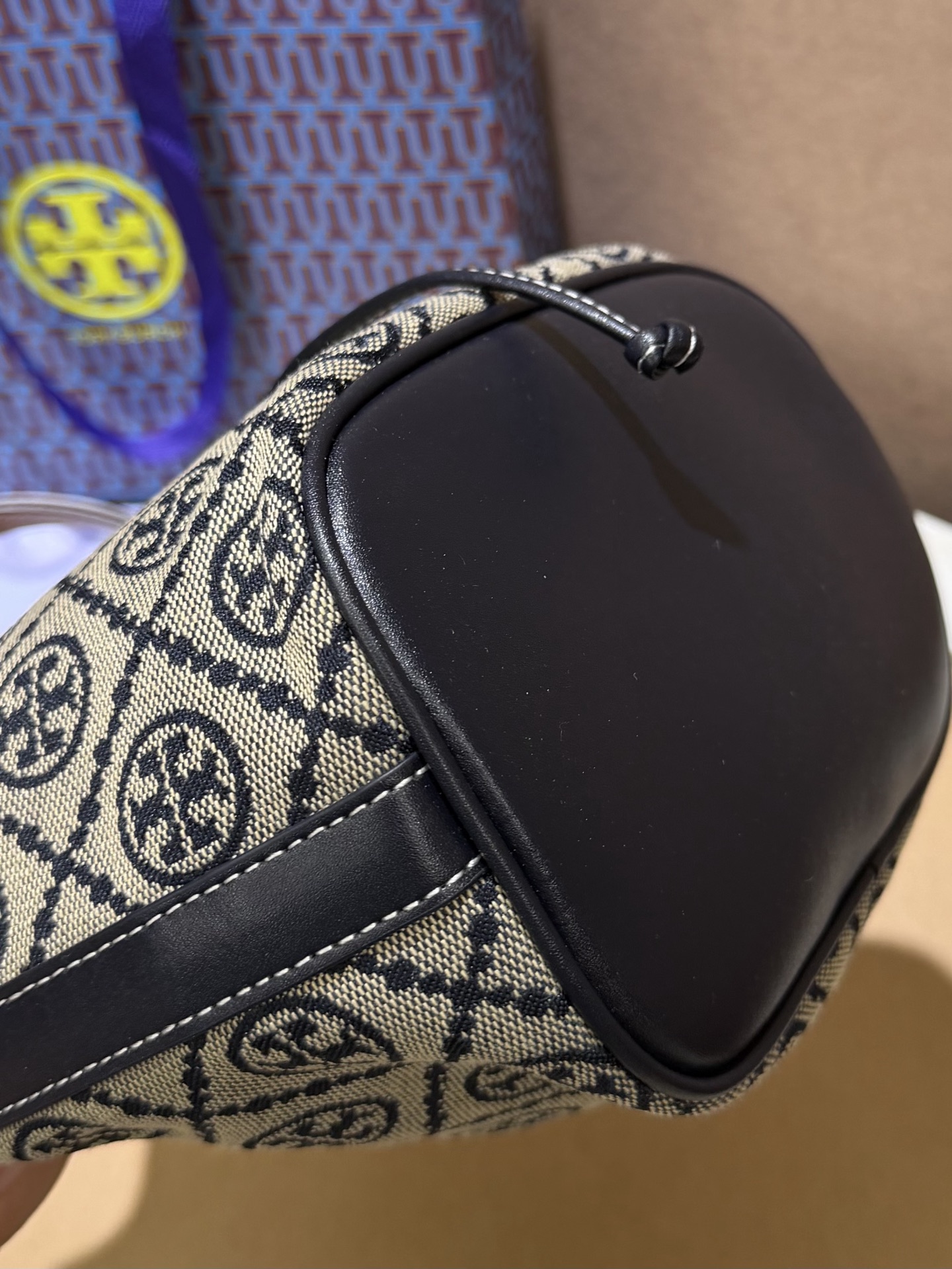 $388,👜 TB老花水桶包（中號）👜