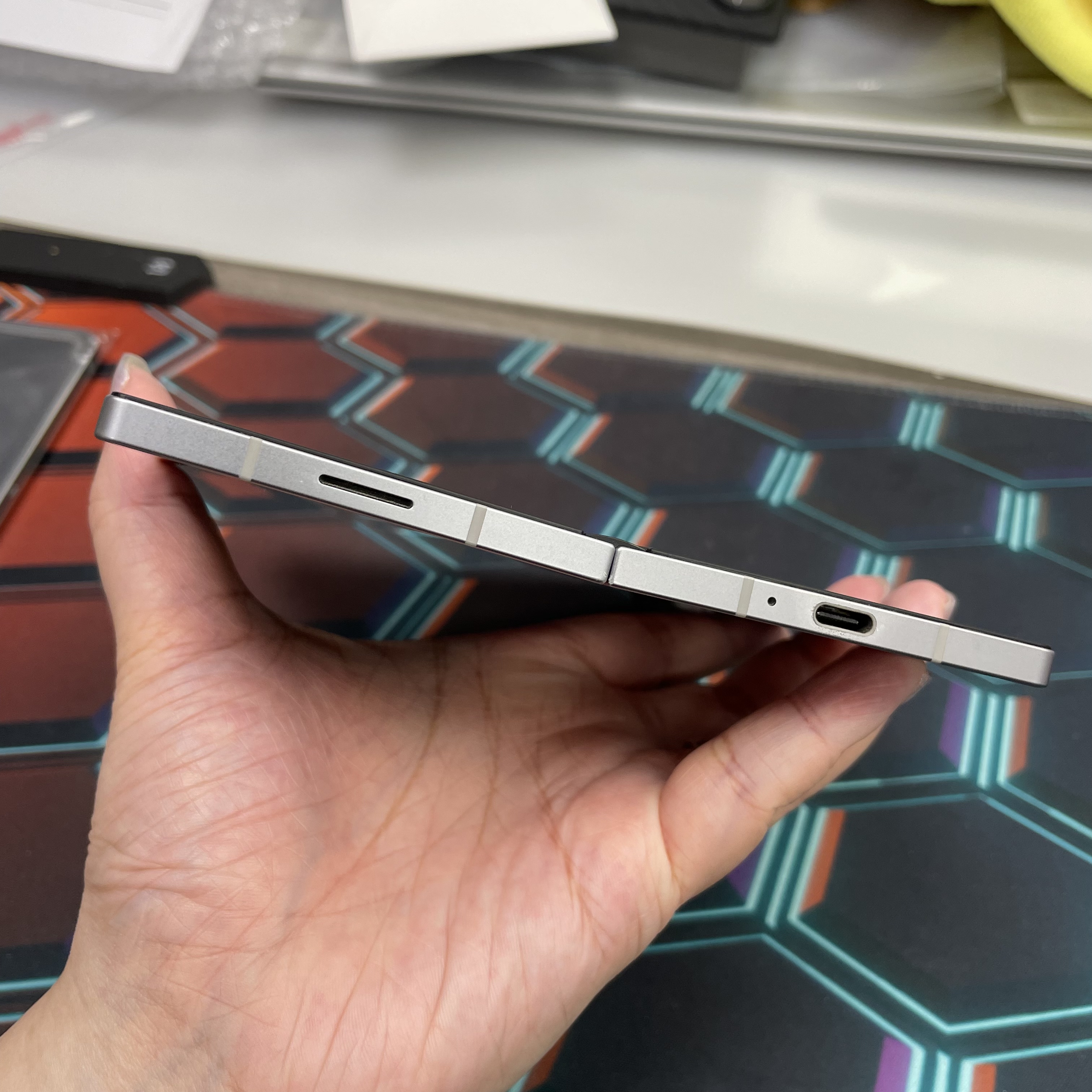 *7379 Galaxy Z Fold 6 超靚機 12+512GB 灰色 gray