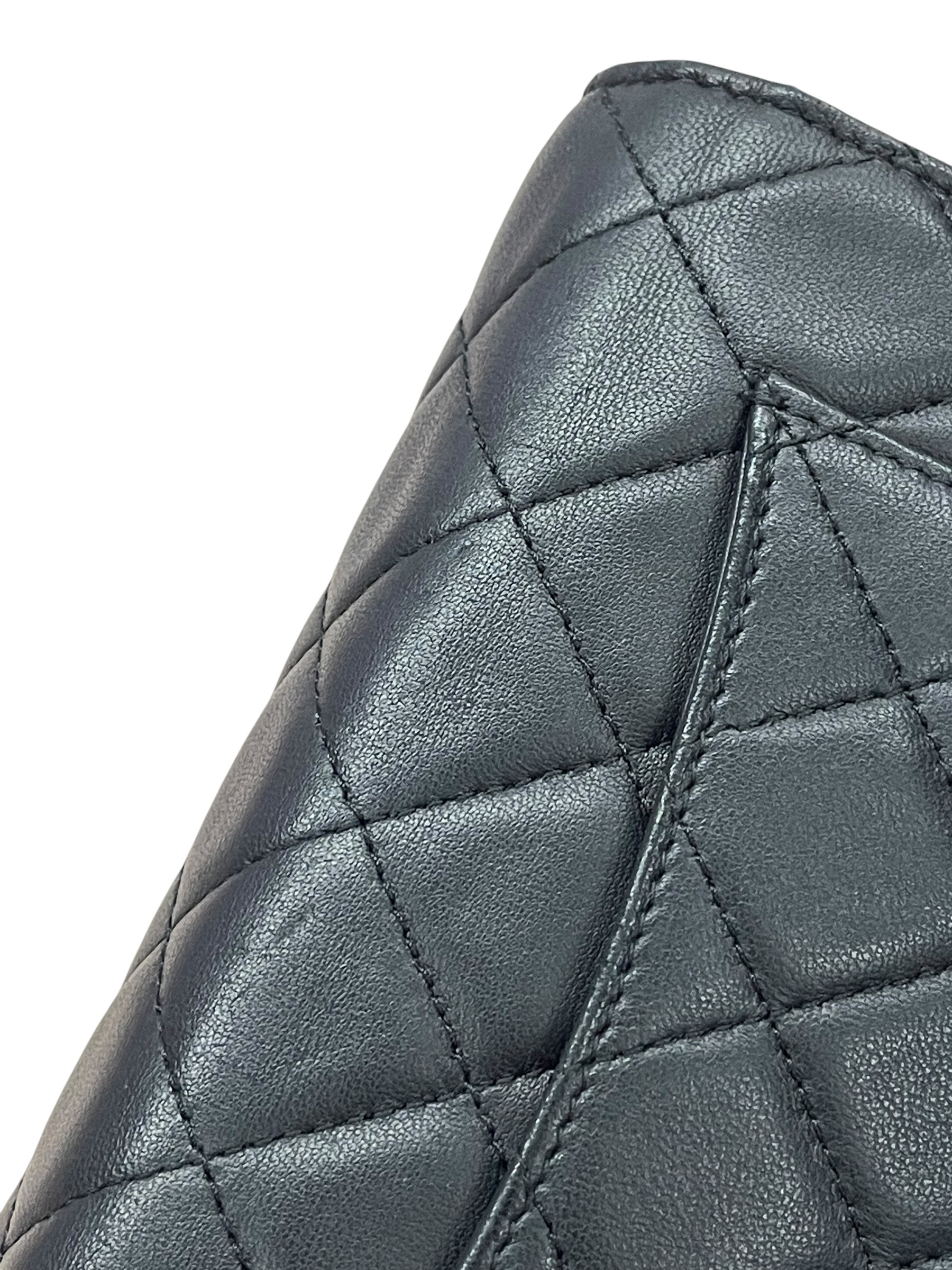 Pre-owned Chanel Classic Wallet on Chain / Product Code: 081701
