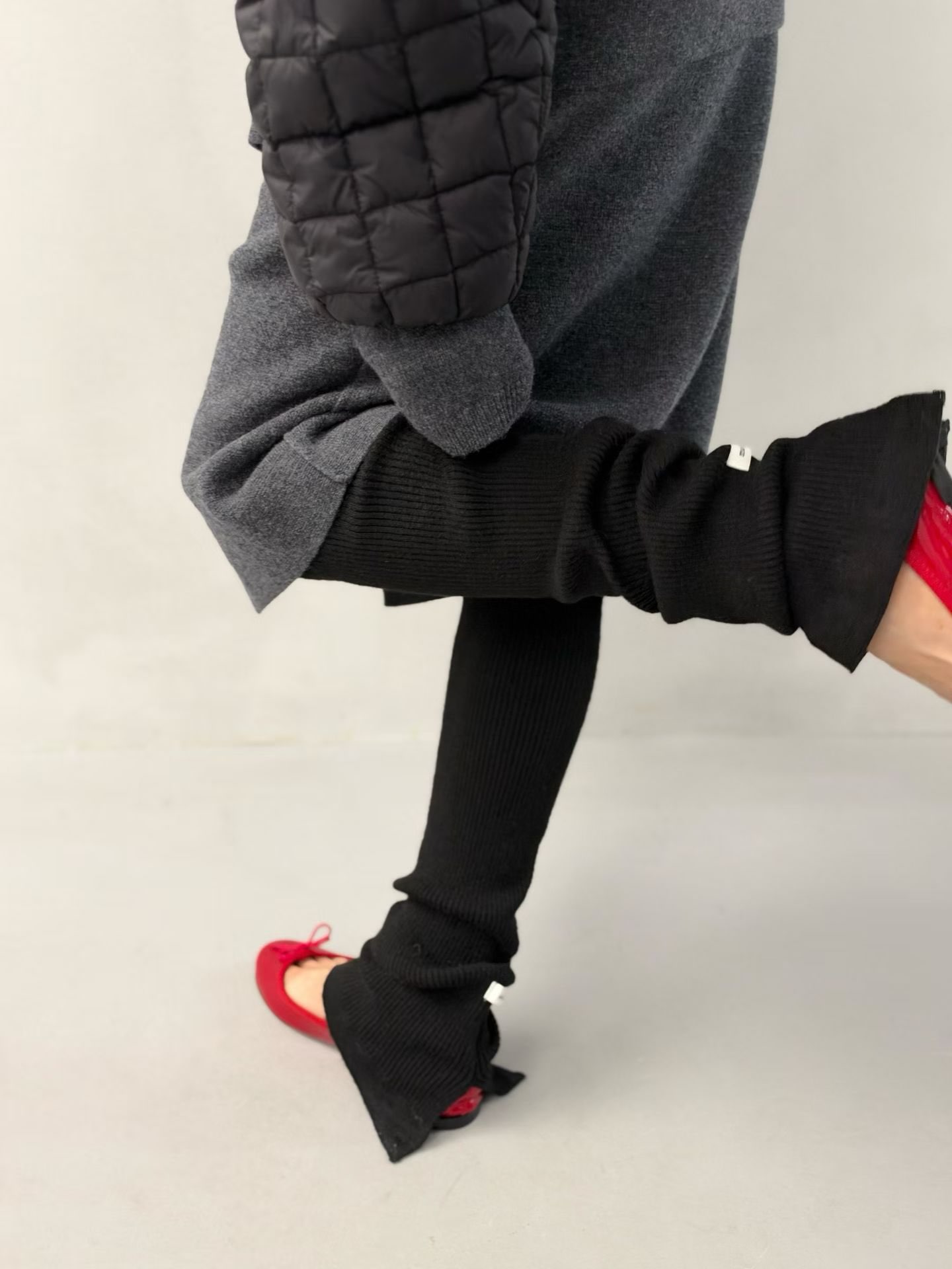 (2026FW) MAISOSNTAFF - LEG WARMERS