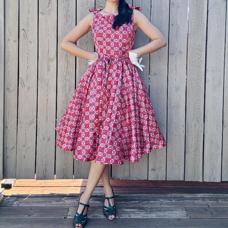 (Ready-Made) 1950s Style Silk Lustre Texture Boat Neck Fit & Flare Swing Dress With Bow Accent on Shoulder（FM213）