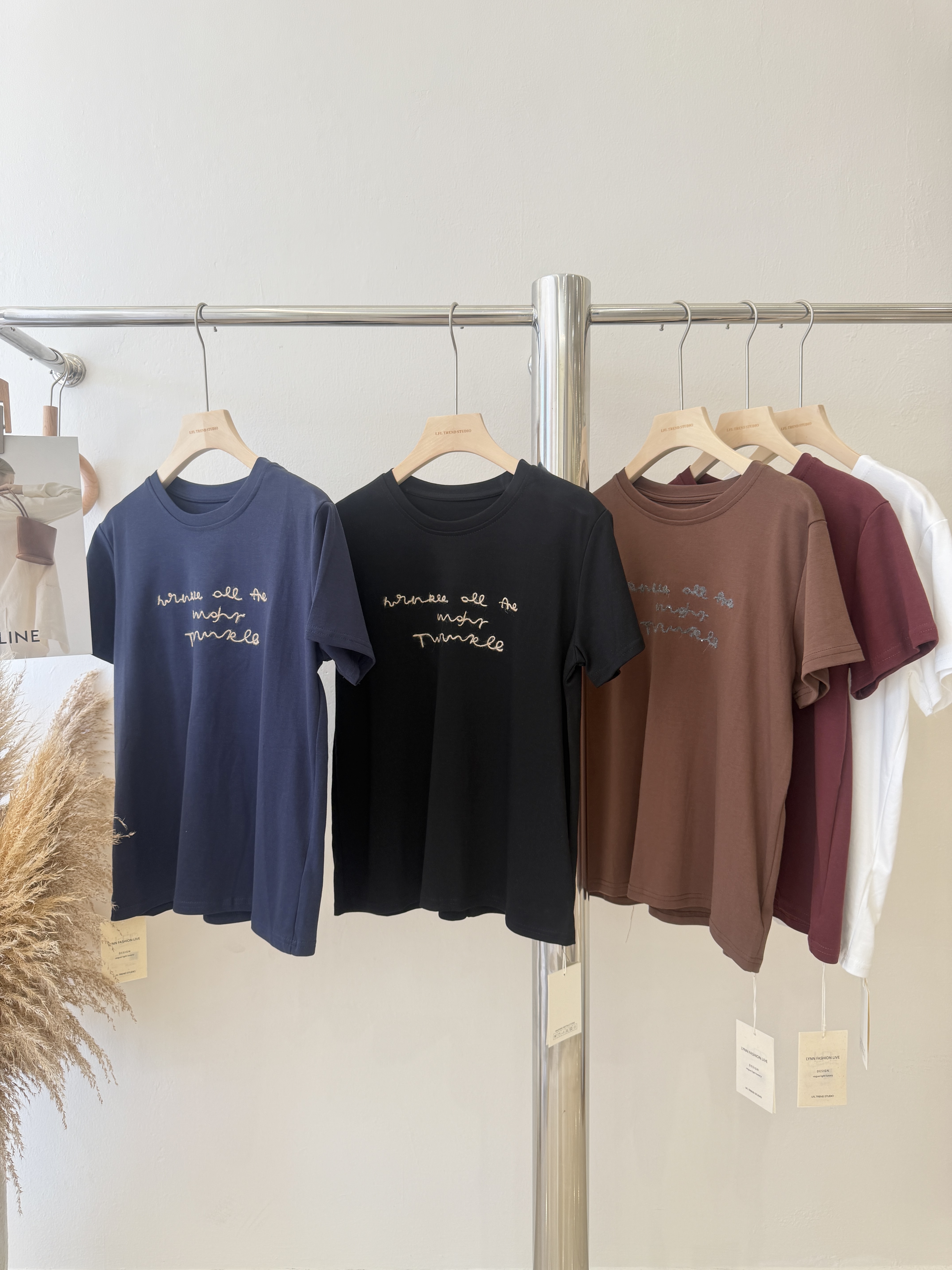 6727 韩系工艺刺绣字母短袖