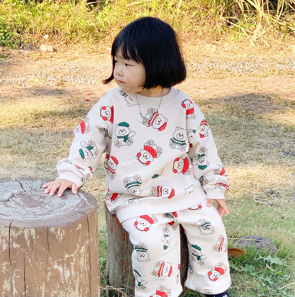 UBMOM 2023 Winter Teddy Series Berry Teddy 運動上衣-米色