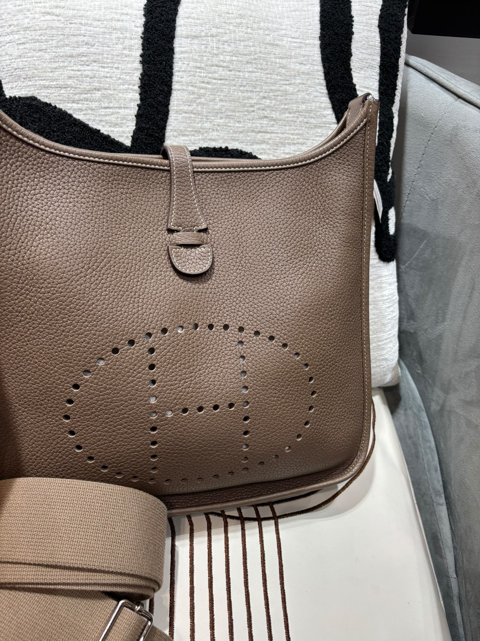 Hermes Evelyne 29 大象灰銀扣 Stamp D 100%Authentic, 98%New ✅Dust bag