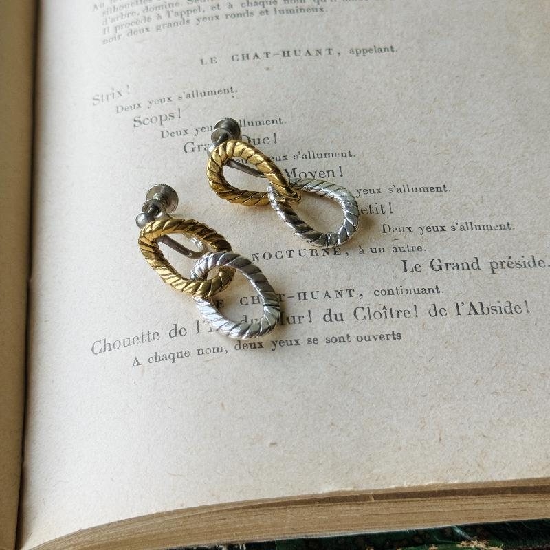 Vintage C.a. 1950s Gold & Silver Tone Intertwining Loop Dangle Screw-back Earrings(MT2070)