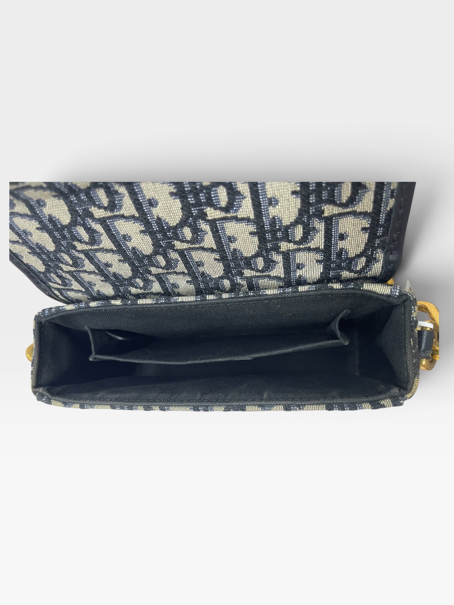 Pre-Owned DIOR 30 Montaigne Bag / Product Code: 100107