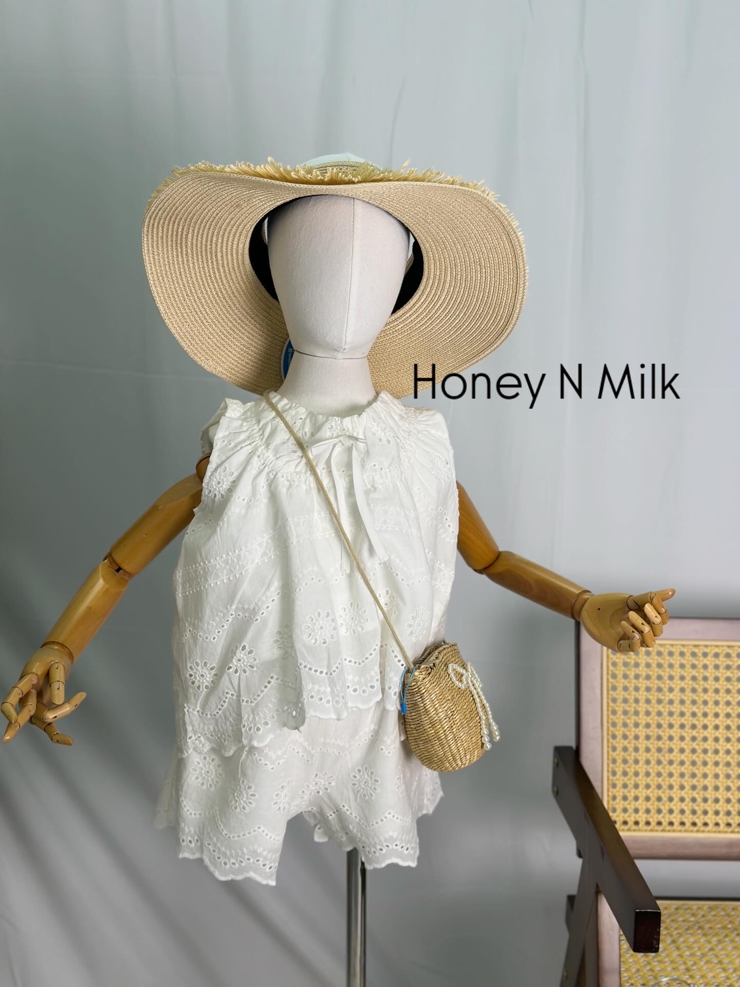 DM Korea White Floral Lace Set 