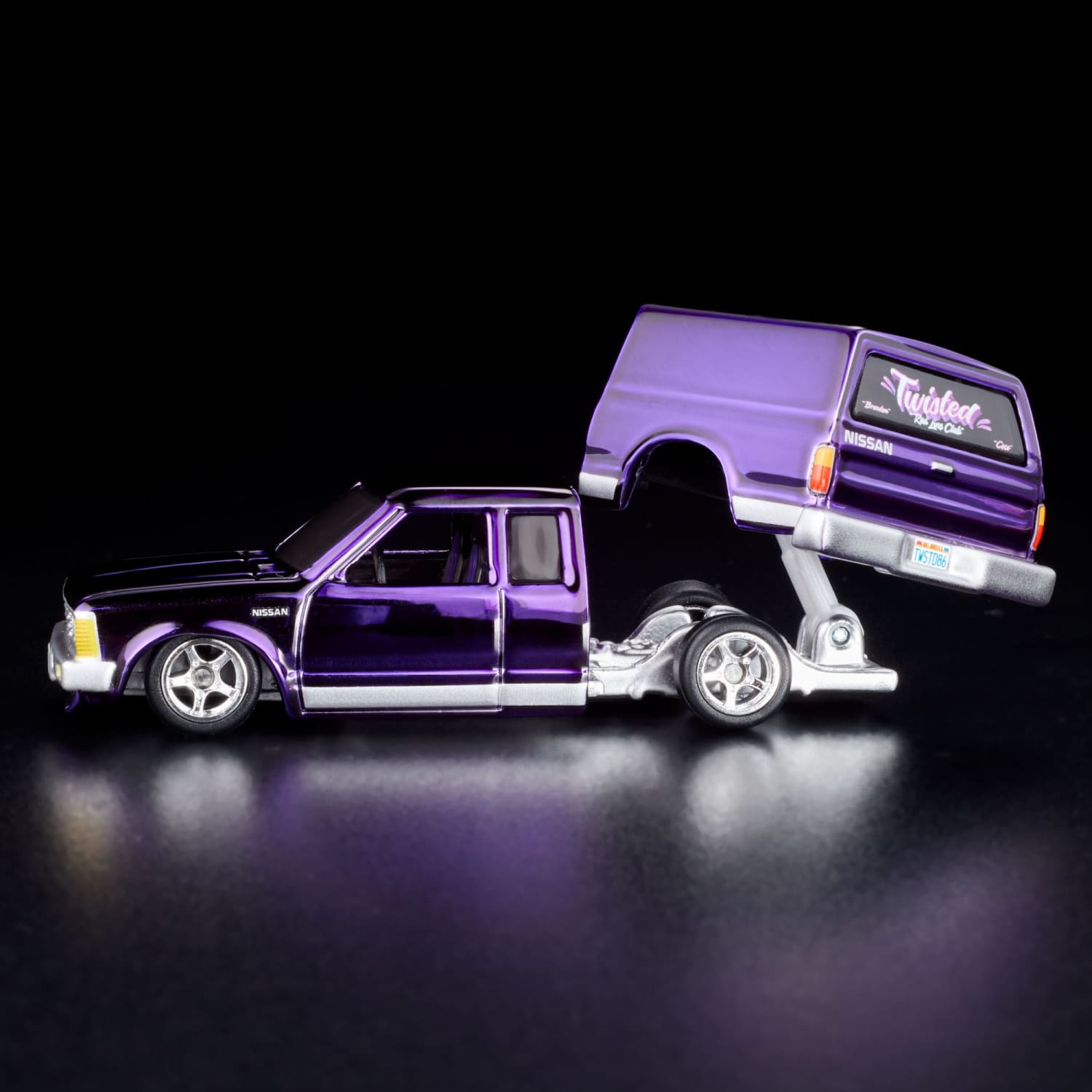 Hot Wheels RLC 1986 Nissan 720 King Cab Hotwheels Red Line Club