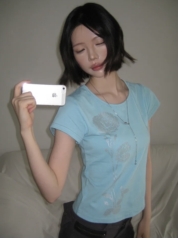 Pixel Rose Graphic Short Sleeve Top