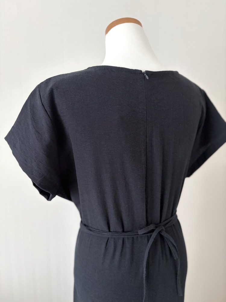The Timeless Wrap Dress (Navy)