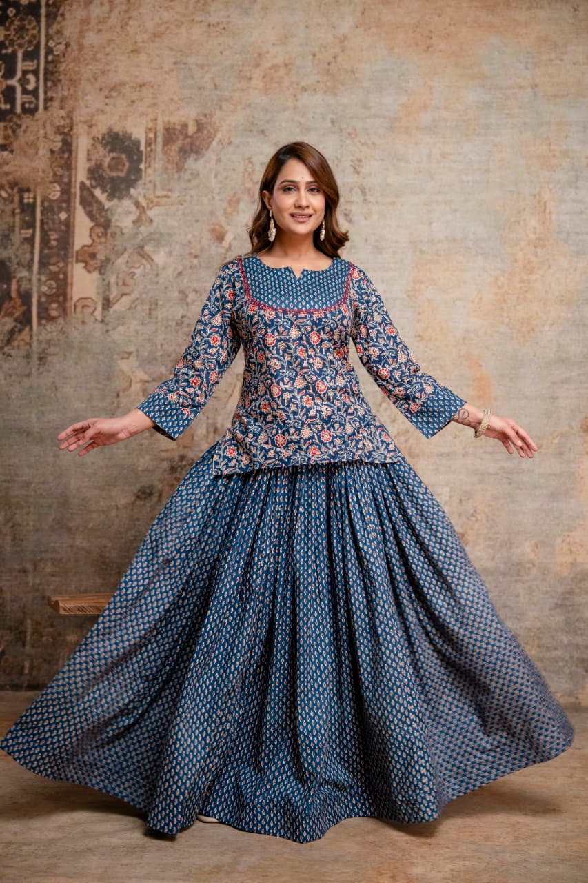 Naira: Indigo Bloom Gopi Set