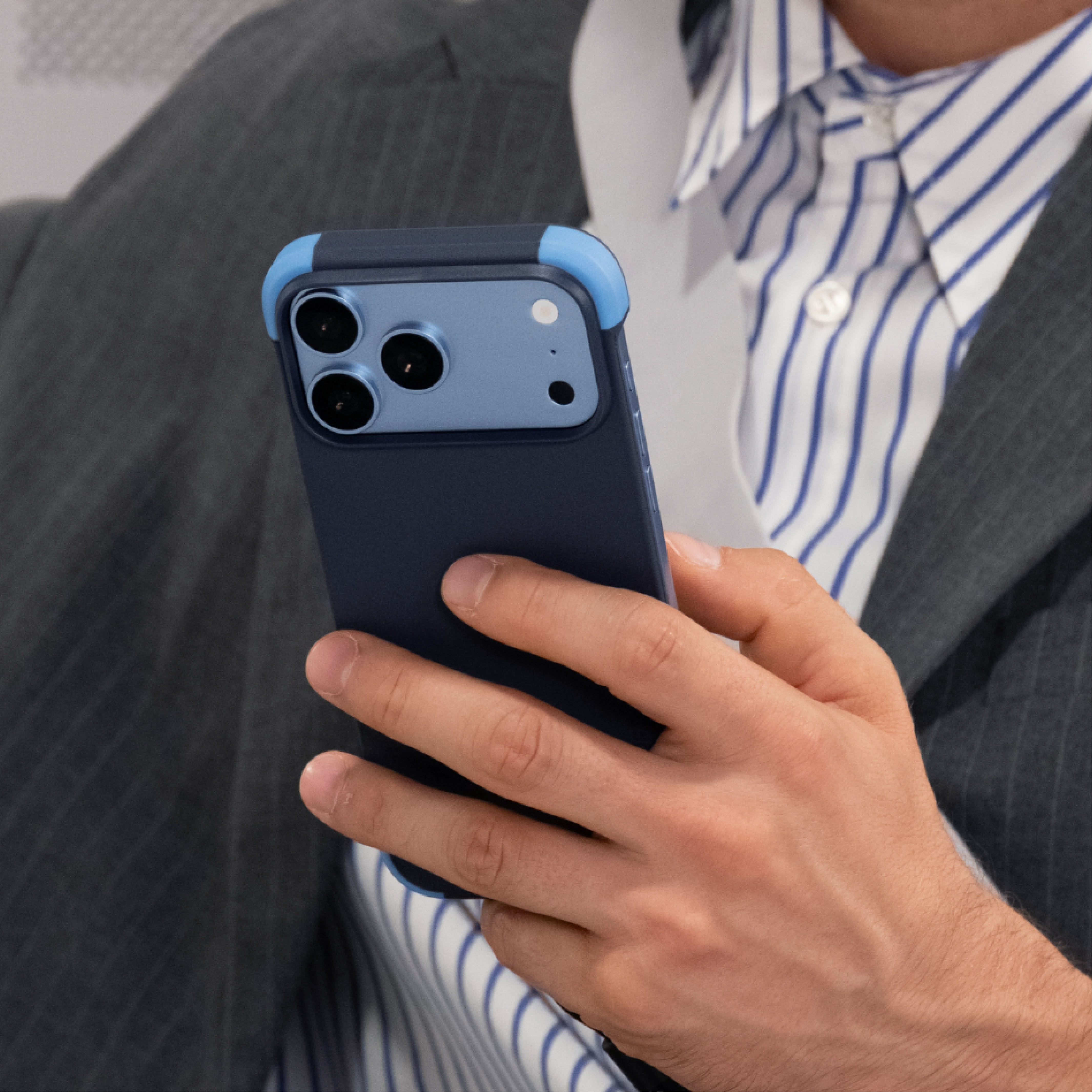 MOFT Frame Case for iPhone 18 Pro MOVAS™ 無邊框磁力保護殼