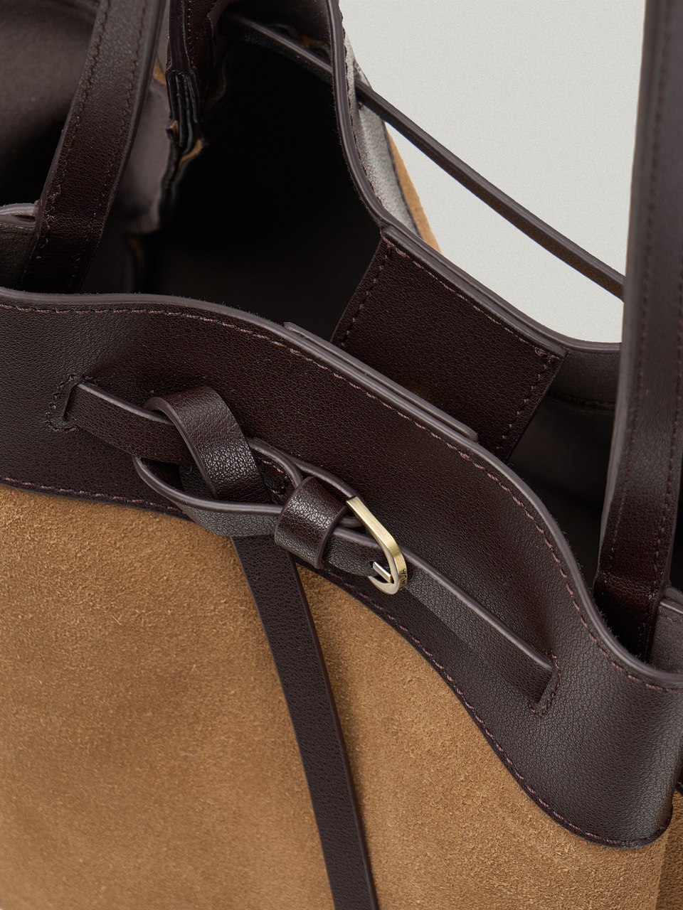 ANTHOS BAG-SUEDE (SAND BEIGE)