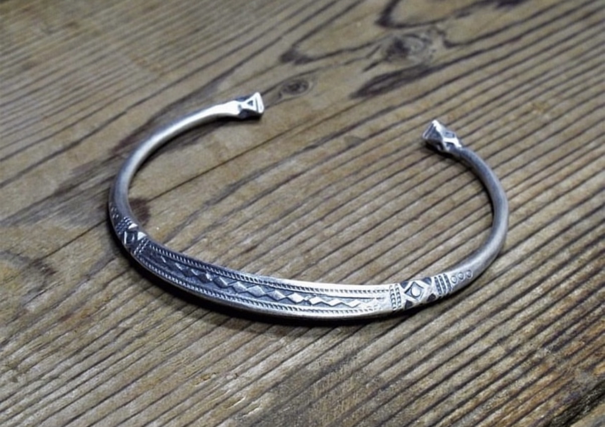 Vantique  TUAREG SILVER BRACELET LARGE