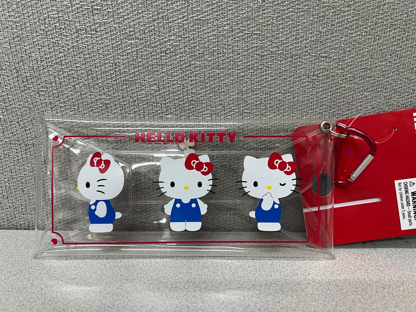🎌日本直送🎌Sanrio 卡通 心形爬山扣連透明萬用袋