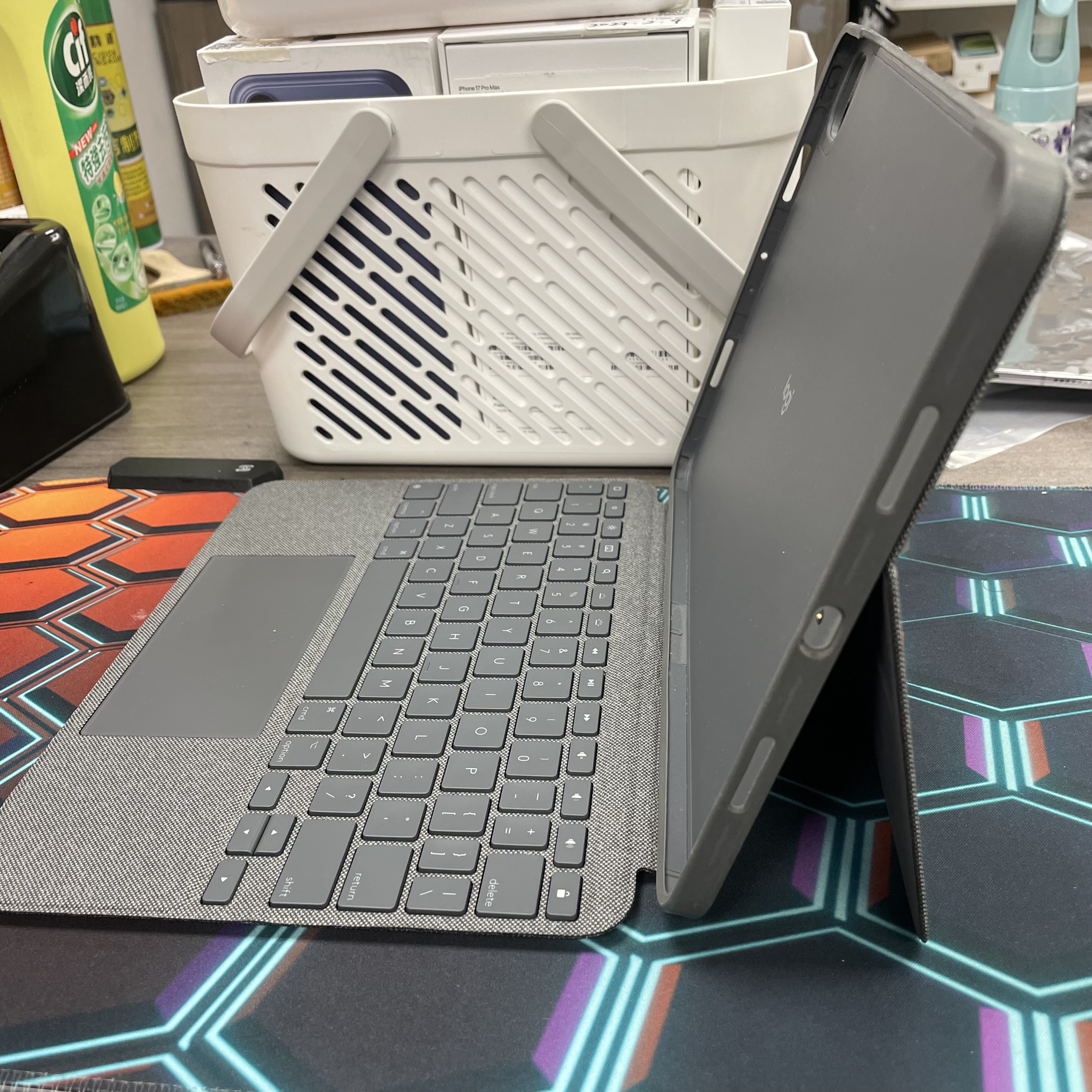 *6655 Logitech Combo Touch Keyboard 11吋 for iPad Pro gen 2-4 灰色 gray