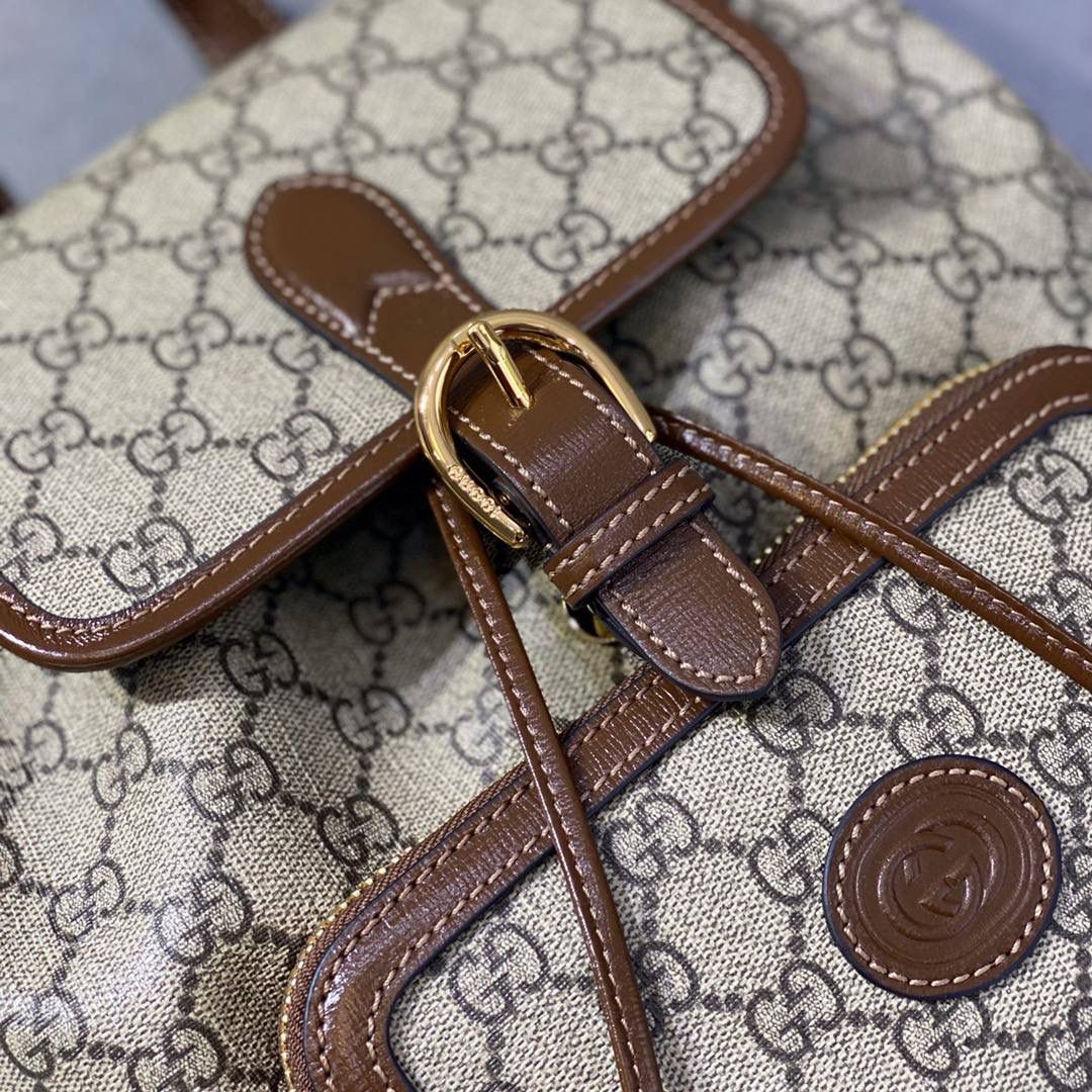 🔥大货实拍 𝐆𝐔𝐂𝐂𝐈新品 男士双肩包 型号：674147 尺寸：26.5*30*13cm