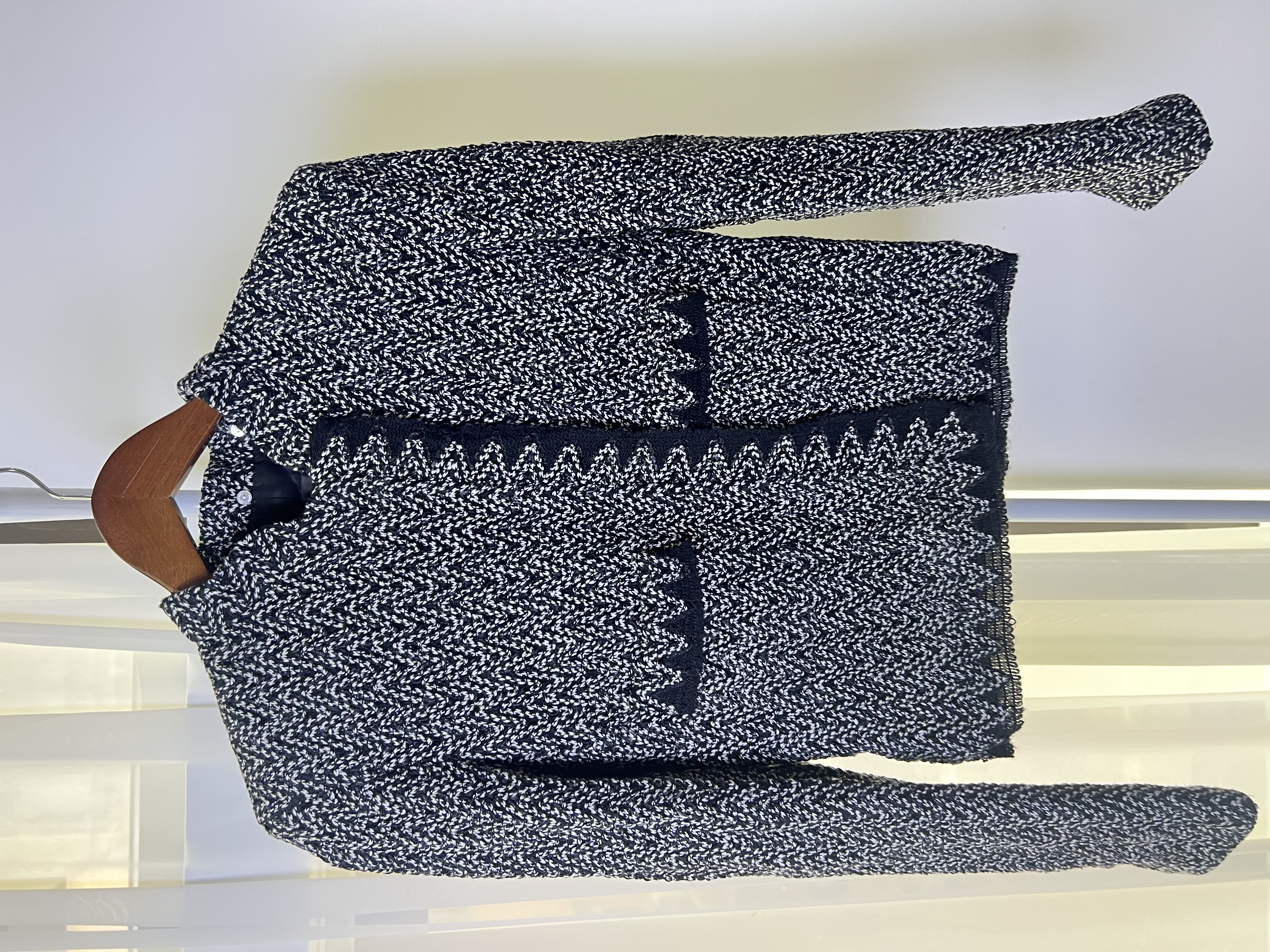  Pre-Owned Chanel Zigzag Trim Tweed Jacket / Product Code: 26041918