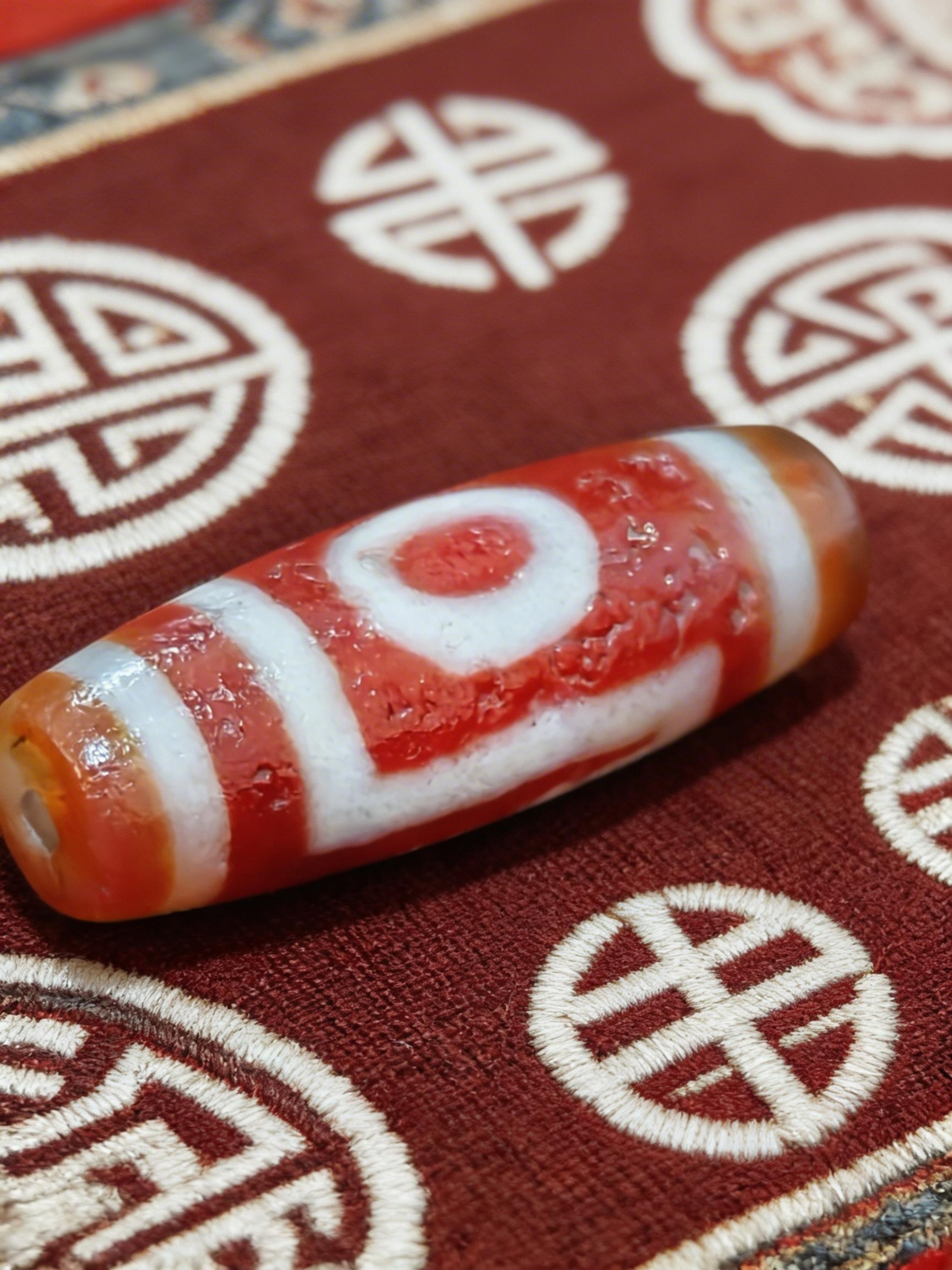 「紅肉一眼靠山天珠」26036