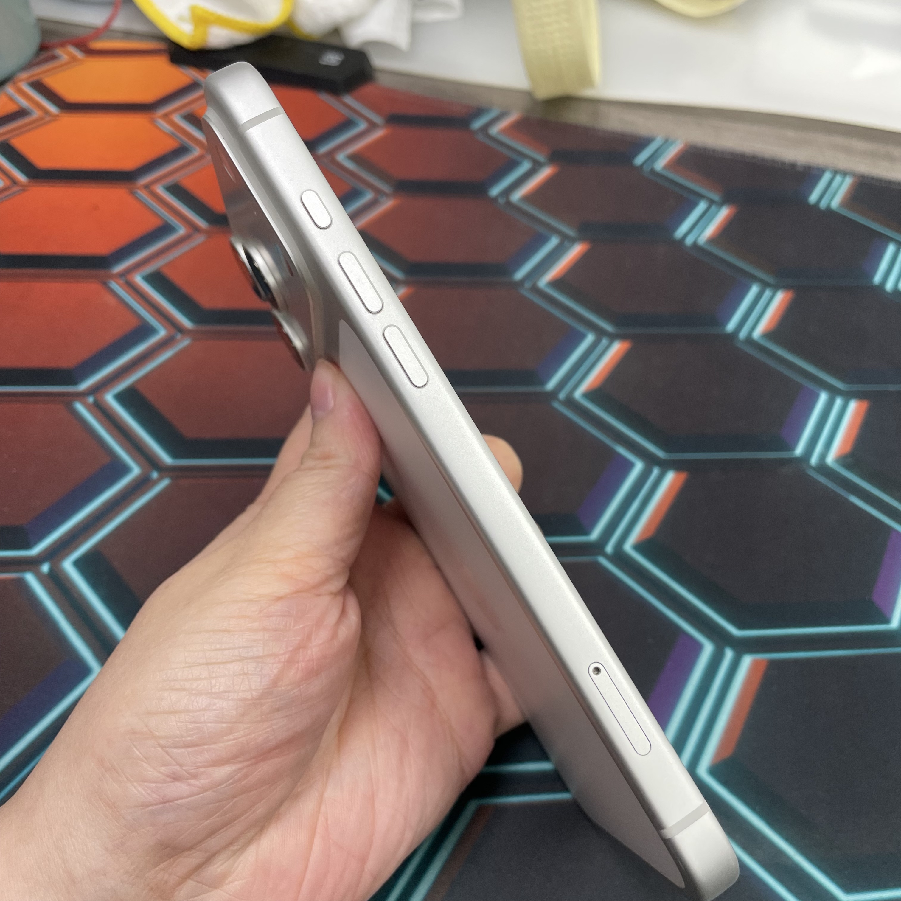 *8251 17 Pro max 超靚機 256GB 電95 銀色 sliver