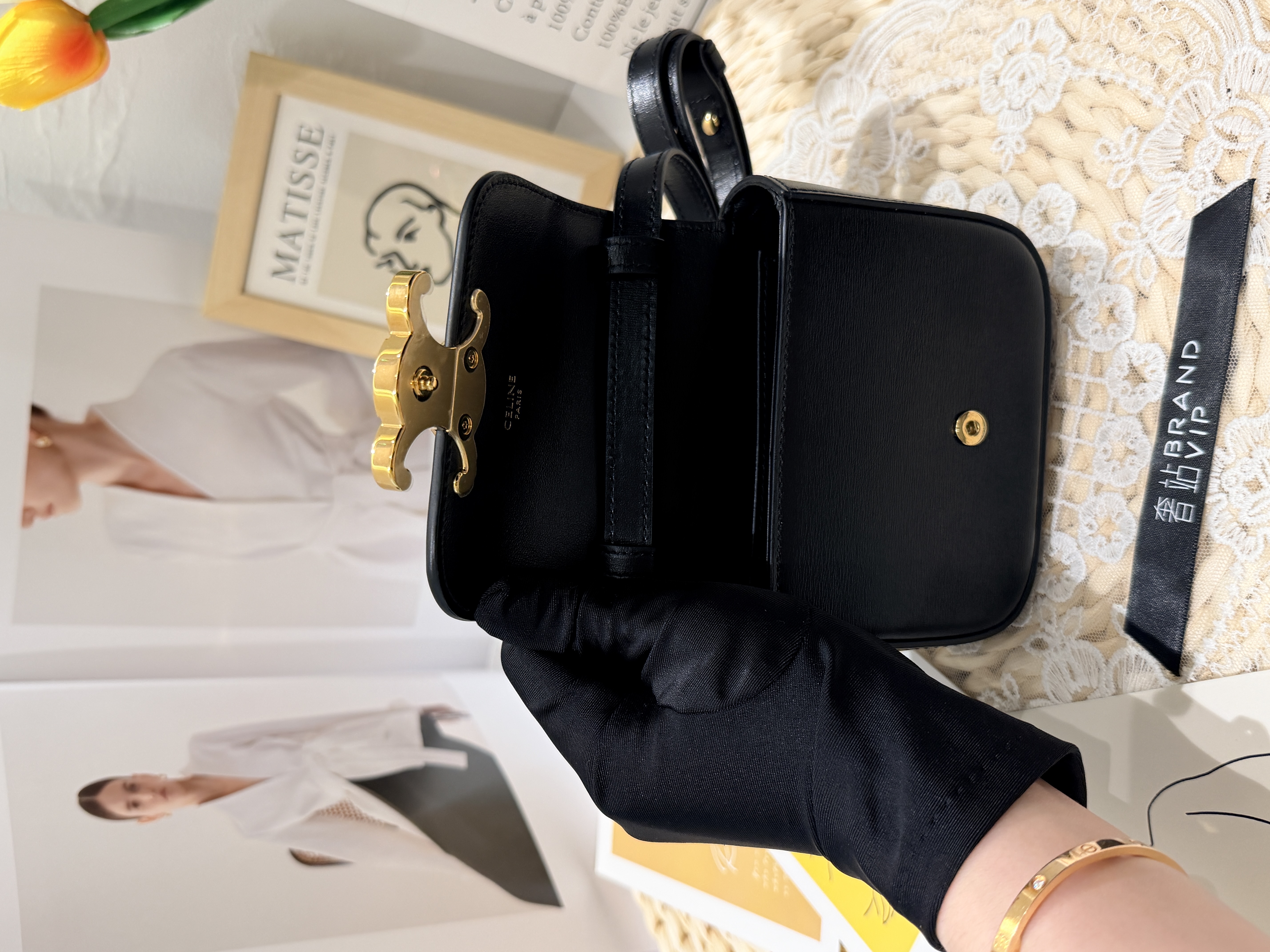 Celine Triomphe mini 牛皮手袋