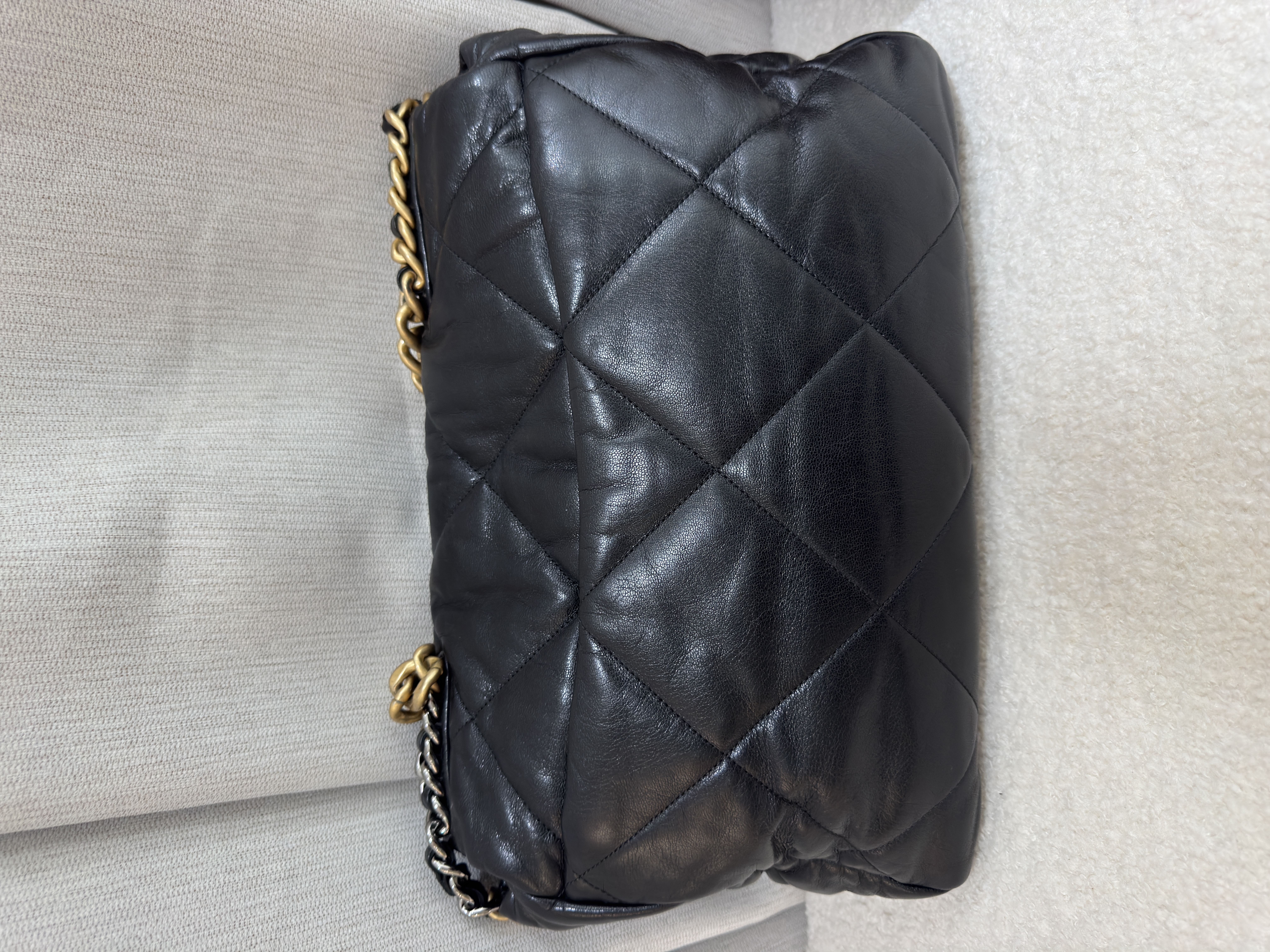 Pre-Owned CHANEL C19 Jumbo / Product Code : 26021609