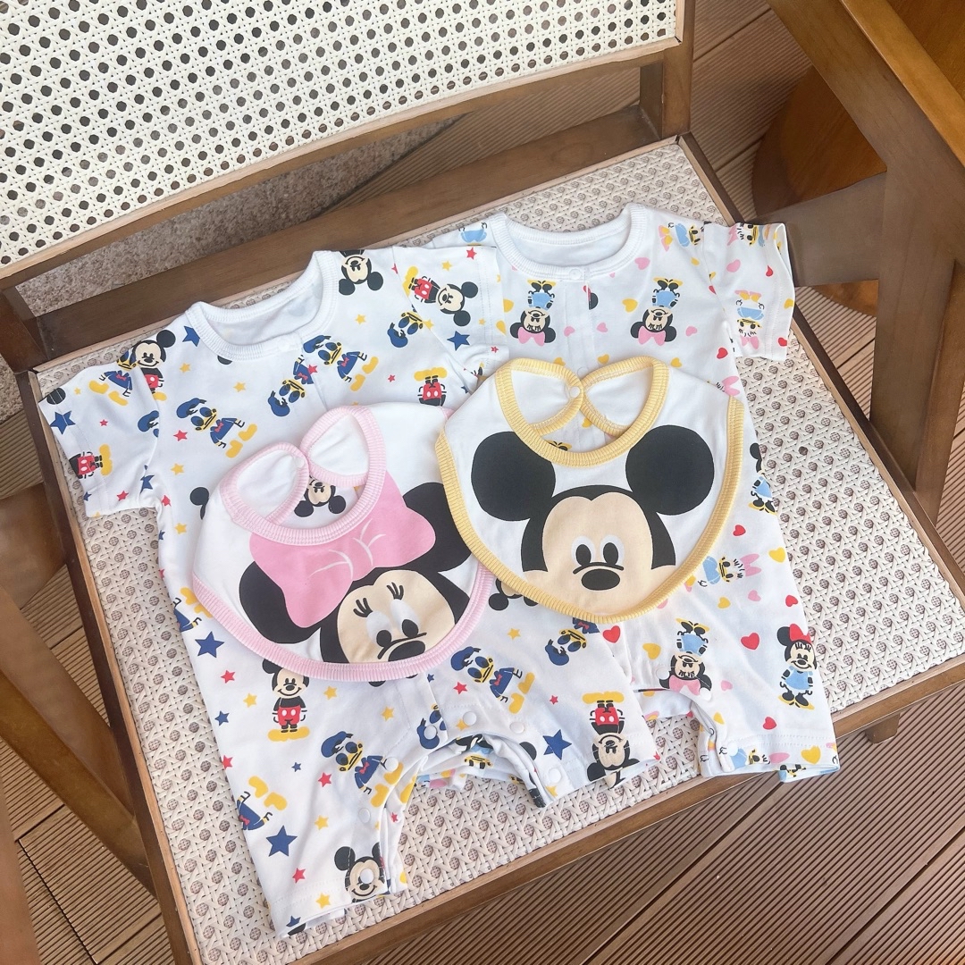 A0075 米奇爬服連口水巾套裝