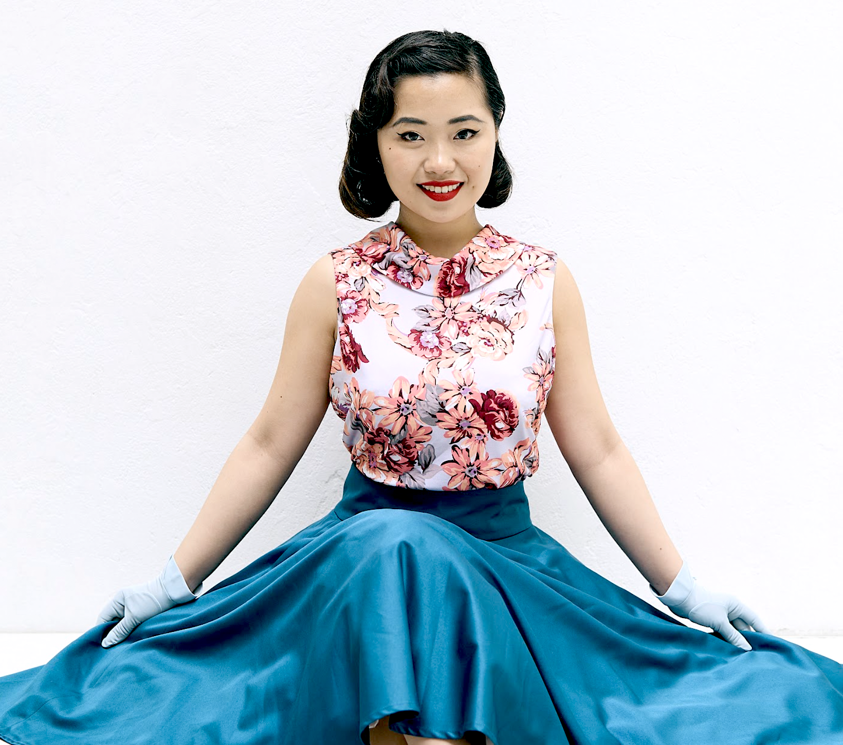 (Ready-Made) 1950s/60s Inspired Chic Floral Blossoming Jersey Front-to-Back Two-Way Vest Top (FM188)