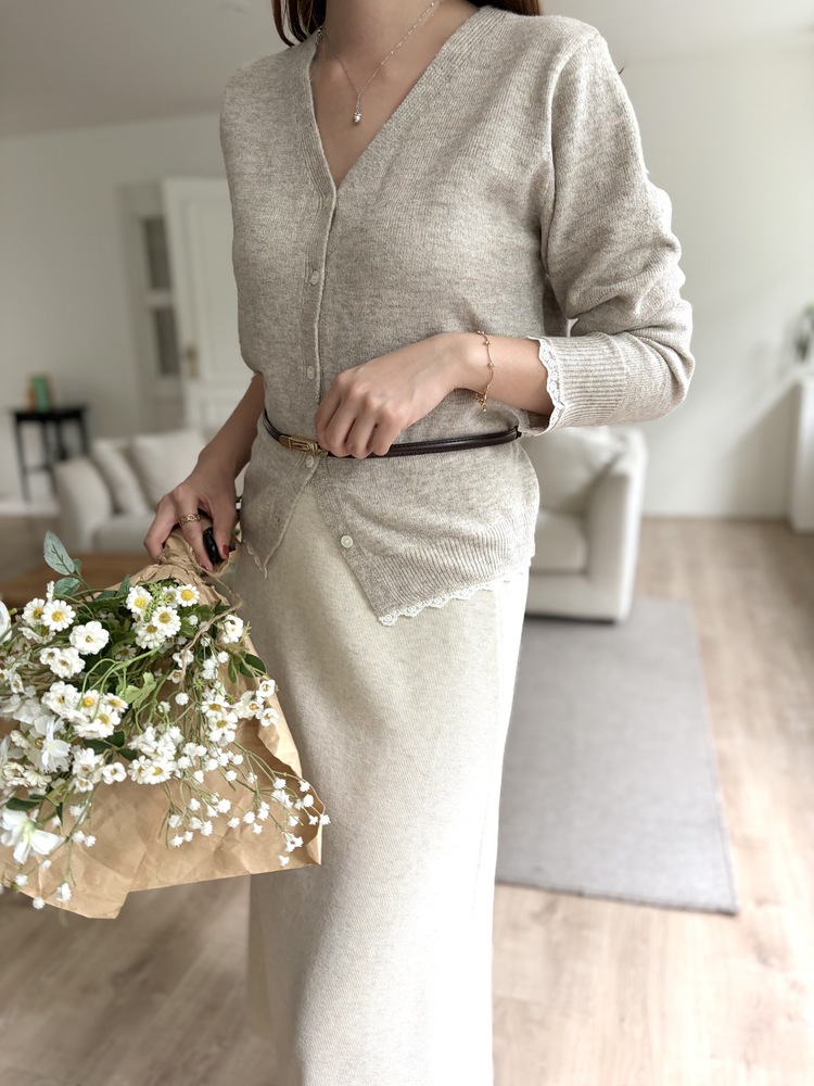 The Lacie Wool Cardigan (Oatmeal)
