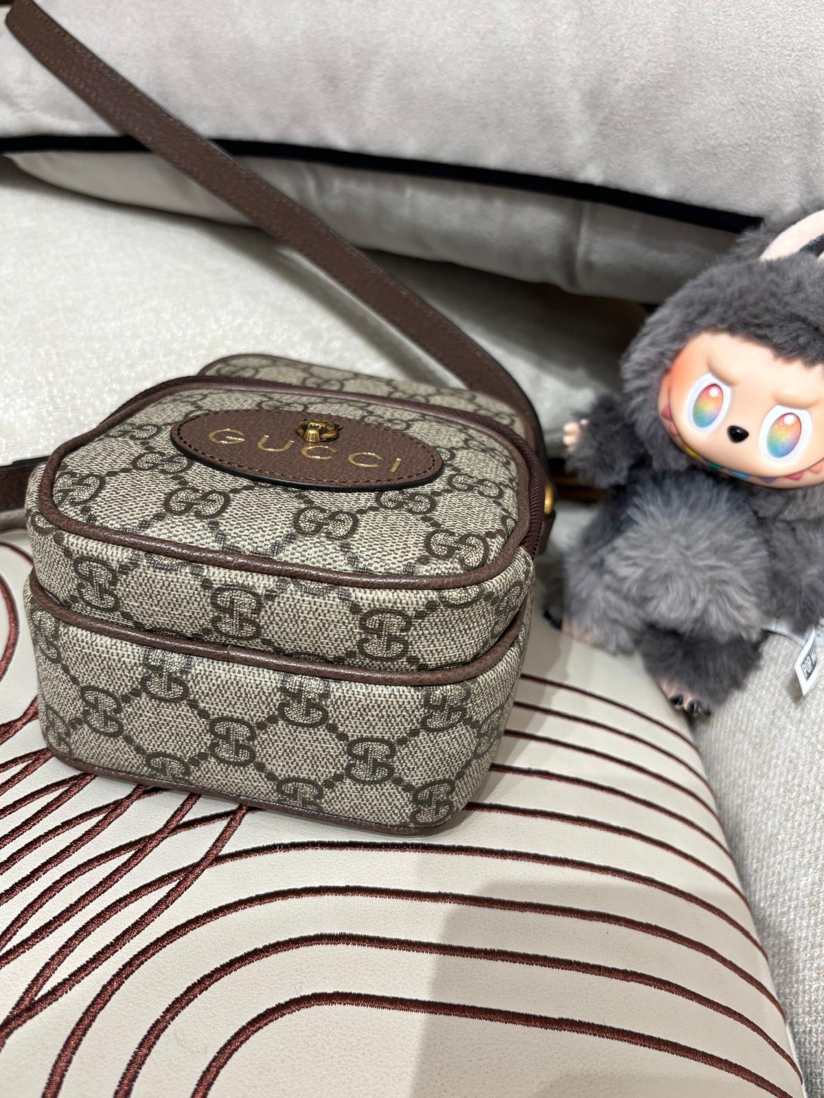 Gucci GG Supreme Neo 658556 Shoulder bag 斜孭袋 100%Authentic,99%new ✅booklet ,ribbon✅dust bag ✅box 