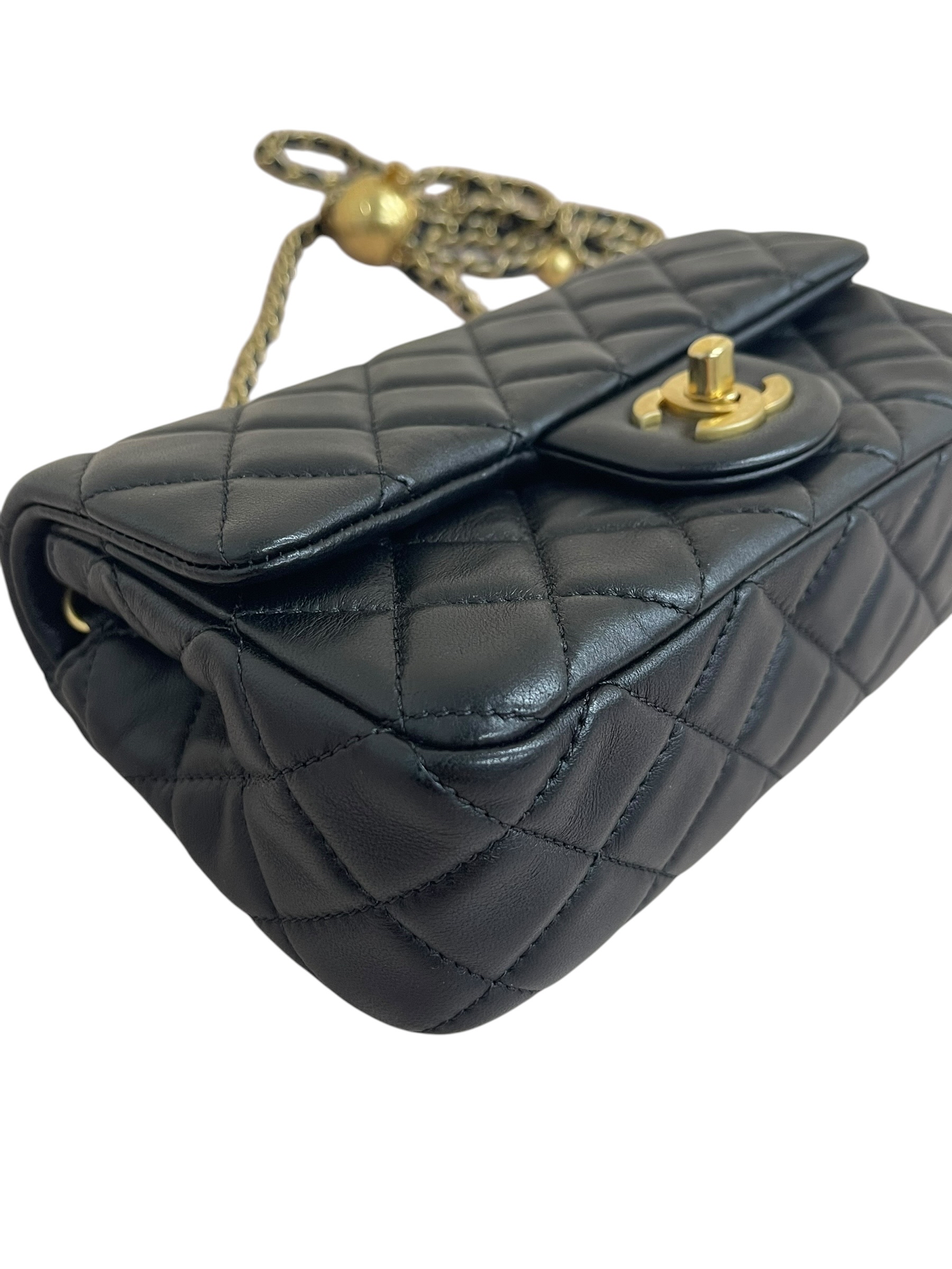 Pre-owned Chanel Pearl Crush CF / Product Code: 26060909