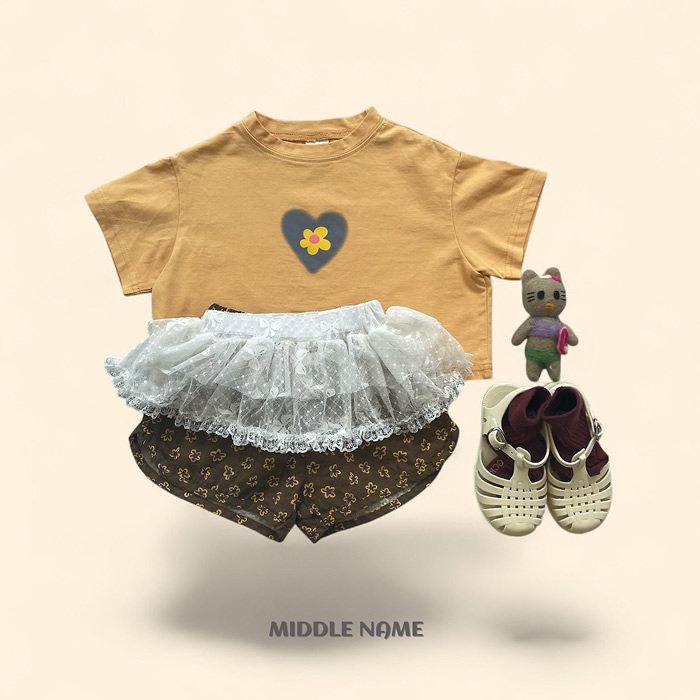 🇰🇷middle name tee