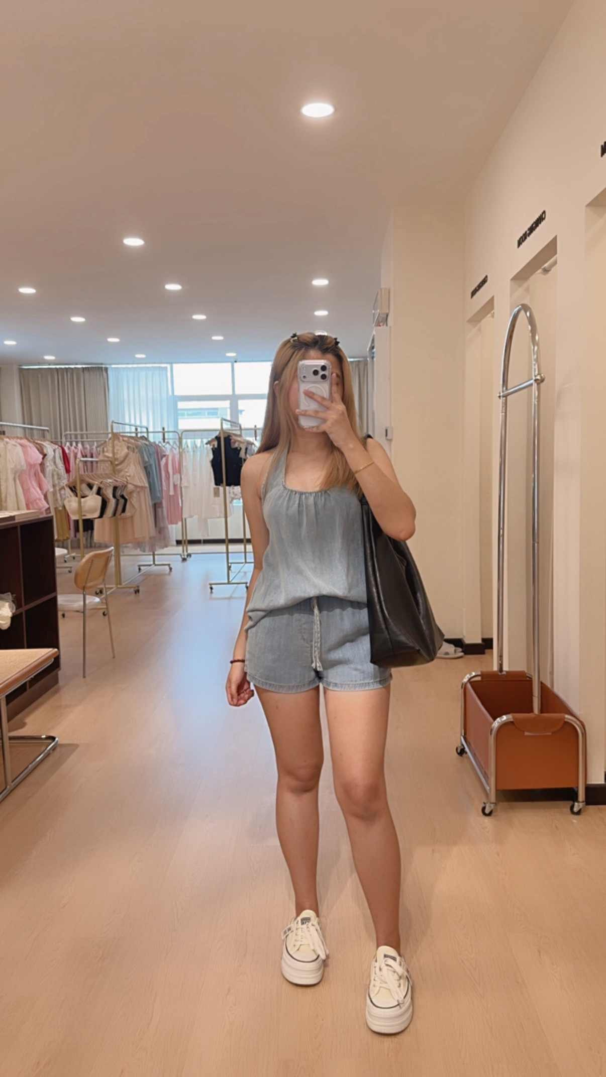 W8318牛仔挂脖套装