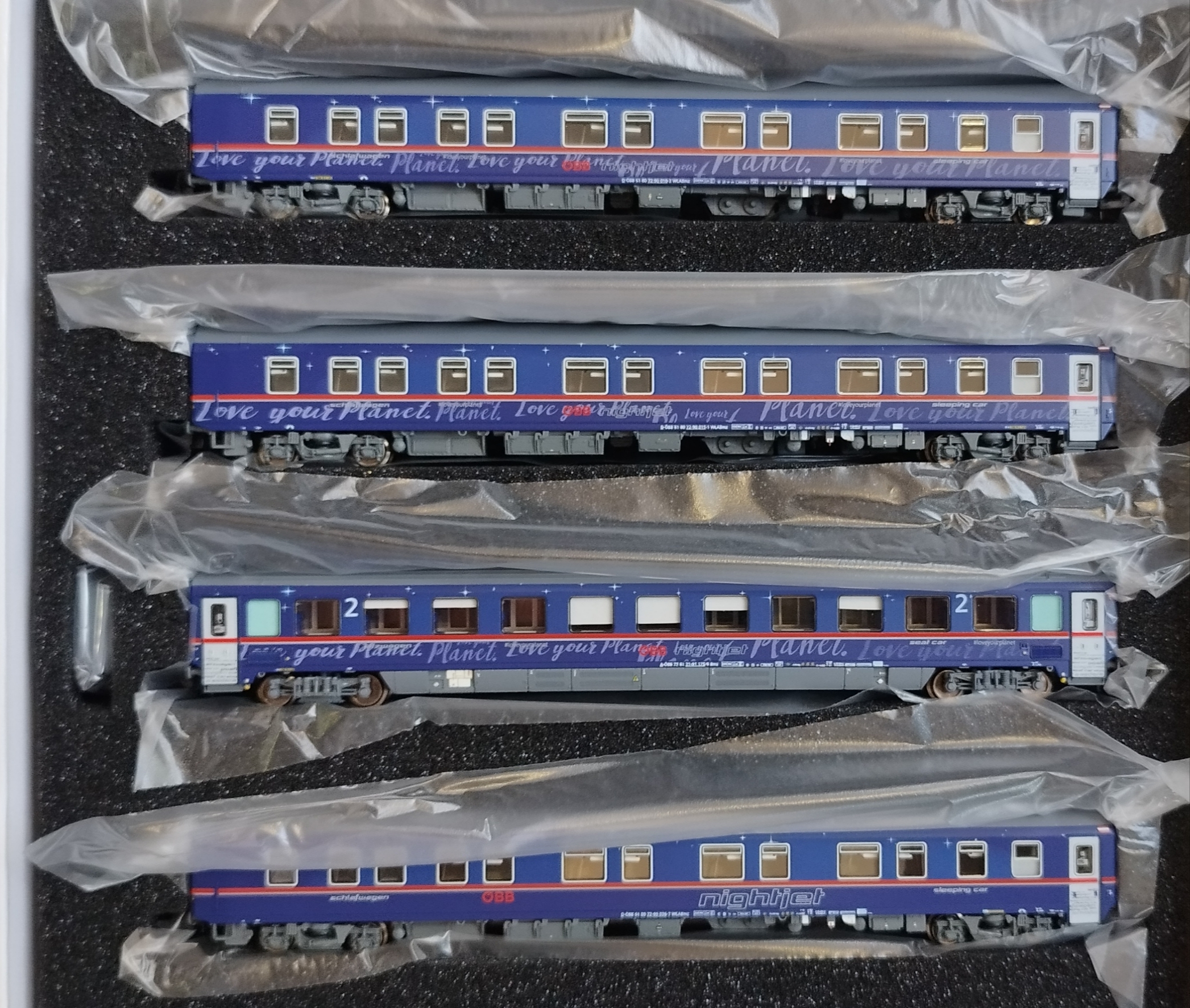 LS models NightJet 8pcs box set (Love your planet ÖBB and SBB grouping) N 1:160