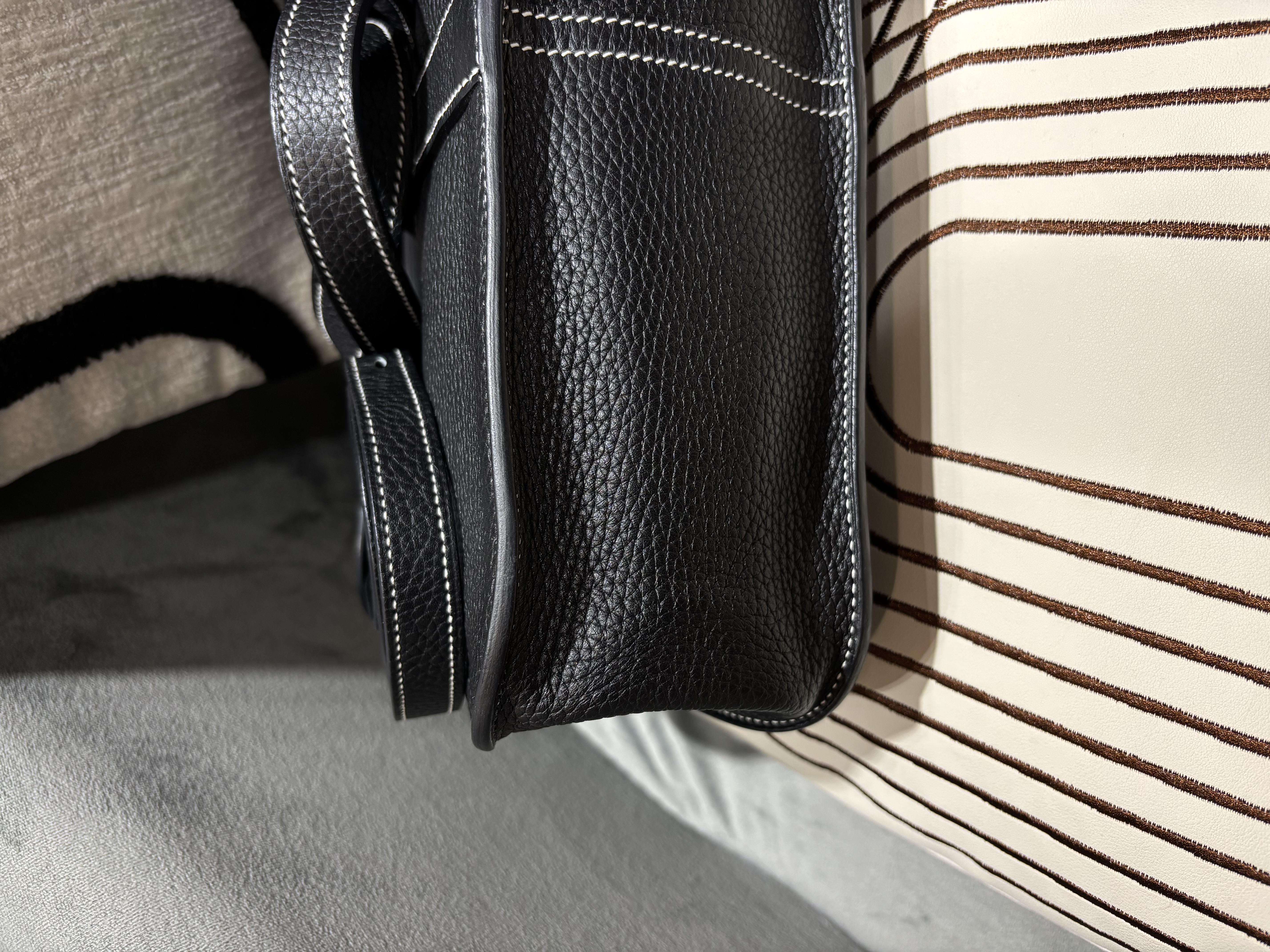 Hermes Halzan 31 ,STAMP X 黑色銀扣 100%Authentic, 98%New  ✅收據✅Dust bag 